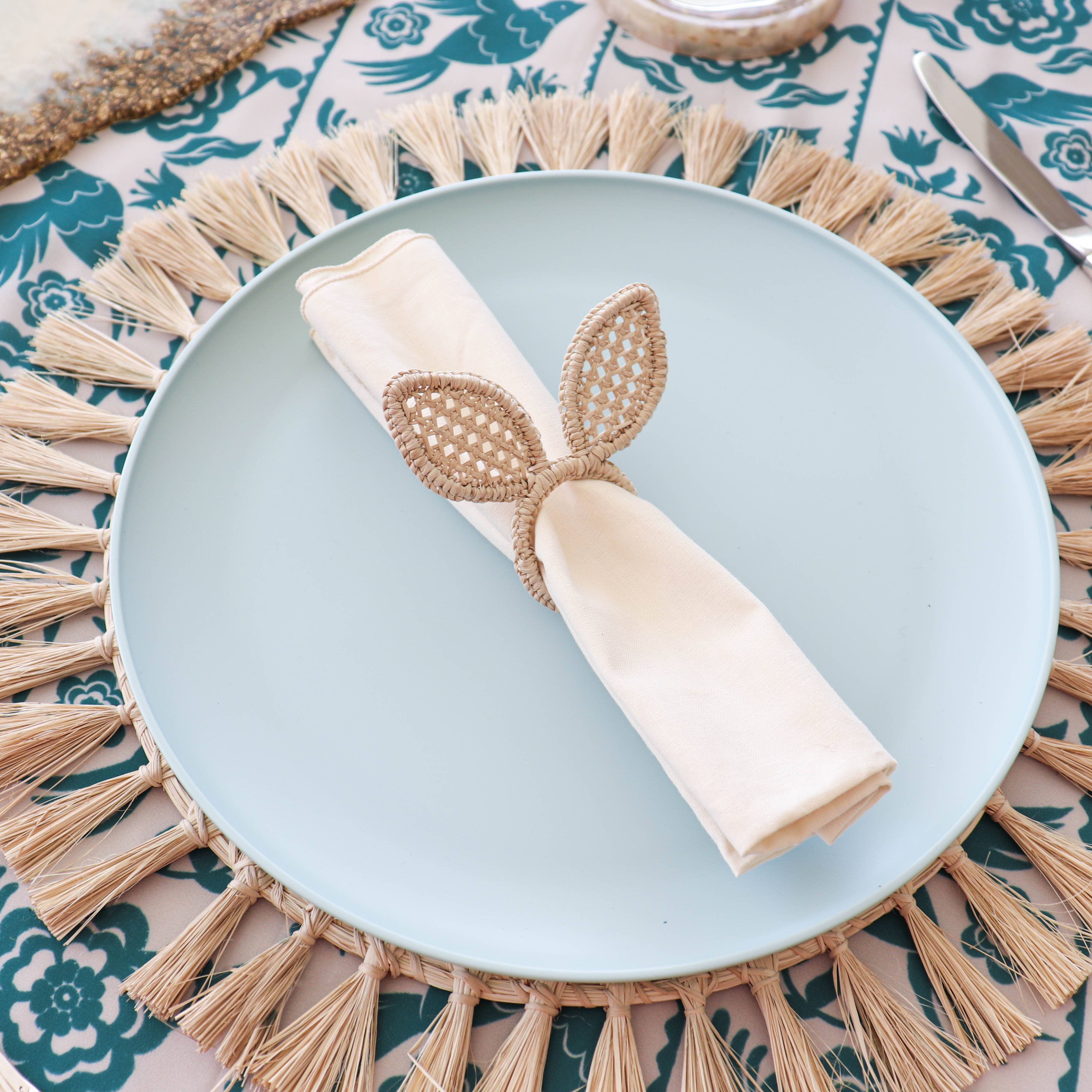 Natural Bunny Ears Napkin Rings - Elegant Easter Table Decor for Spring Celebrations & Dinner Parties