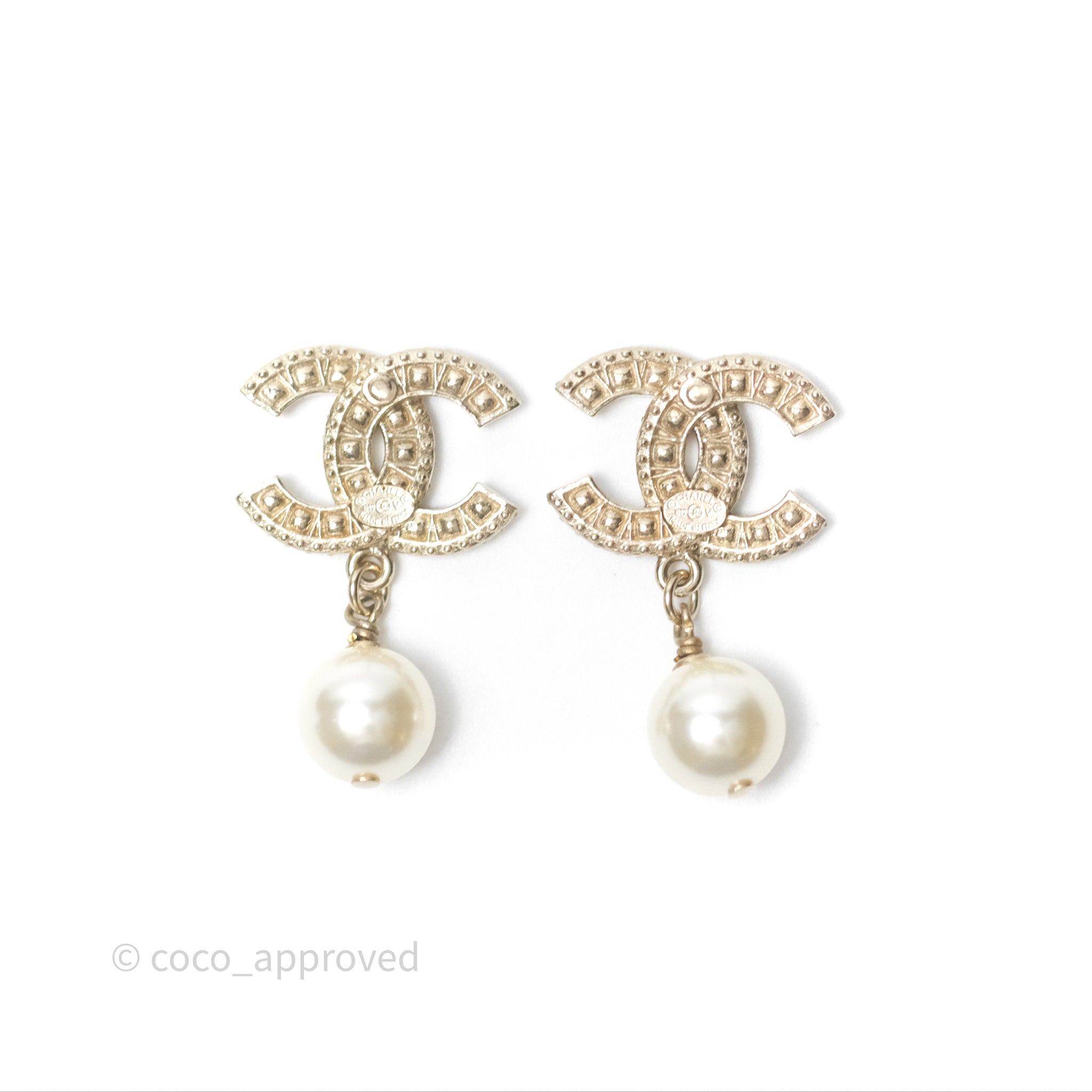 Chanel CC Crystals Pearl Drop Earrings Gold Tone 19V - Luxury Fashion Jewelry for Women, Perfect for Parties, Weddings & Special Occasions