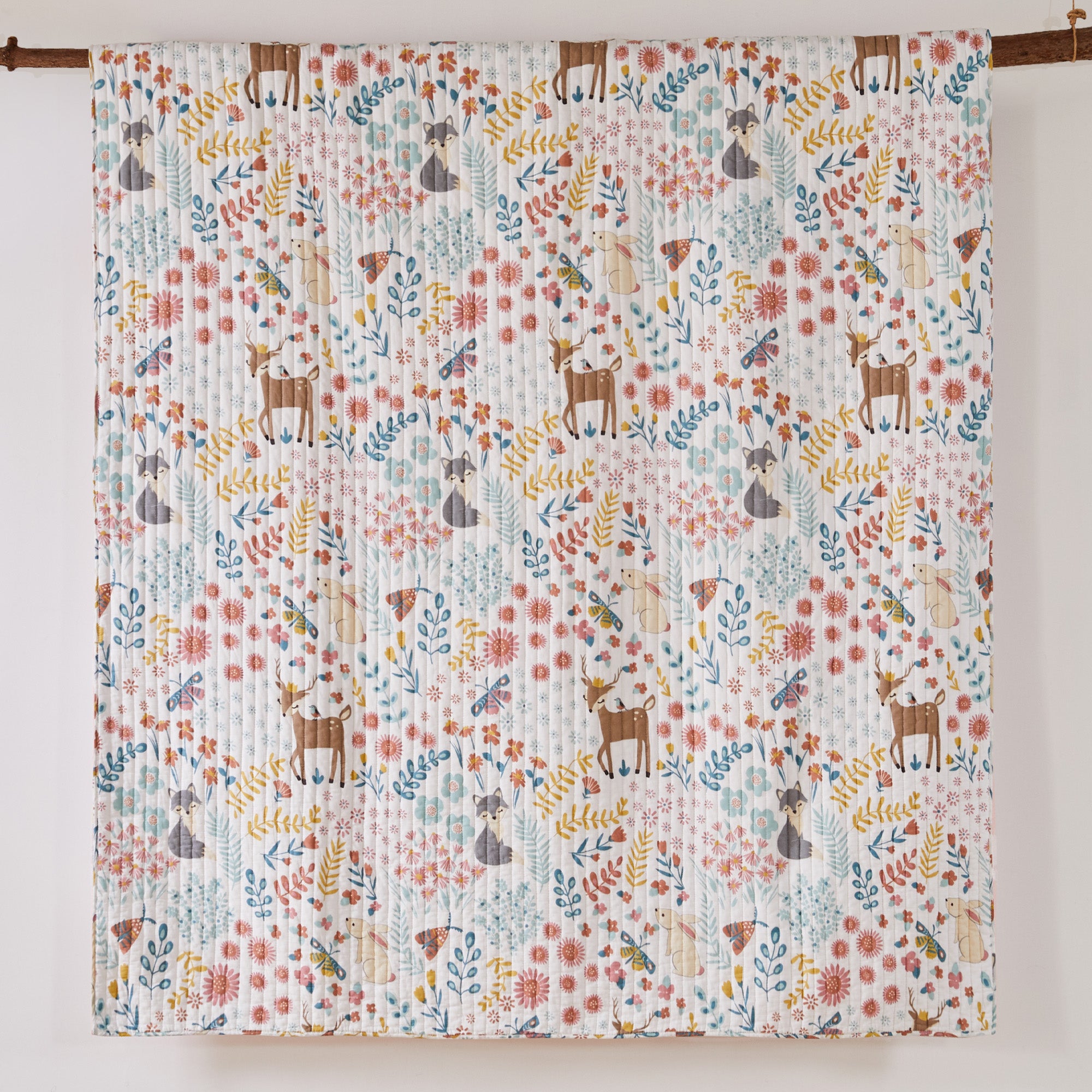 Luxury Fancy Forest Quilt Set - Soft Queen Size Bedding with Nature Inspired Design - Perfect for Cozy Bedrooms, Guest Rooms & Cabin Retreats