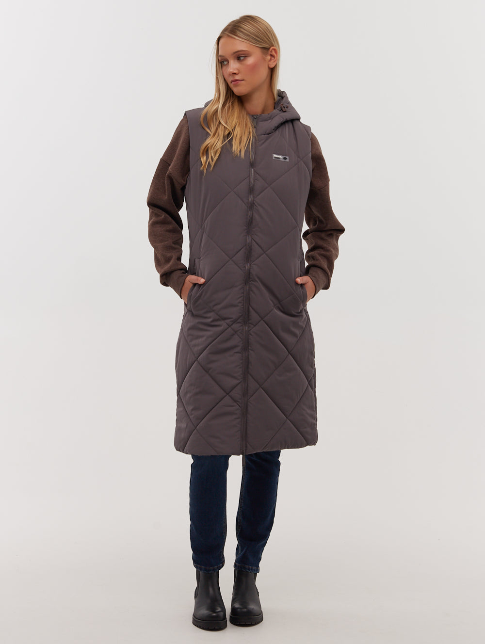 Nakiyah Quilted Maxi Vest for Women - Stylish Long Puffer Vest with Zipper - Perfect for Fall, Winter & Outdoor Activities
