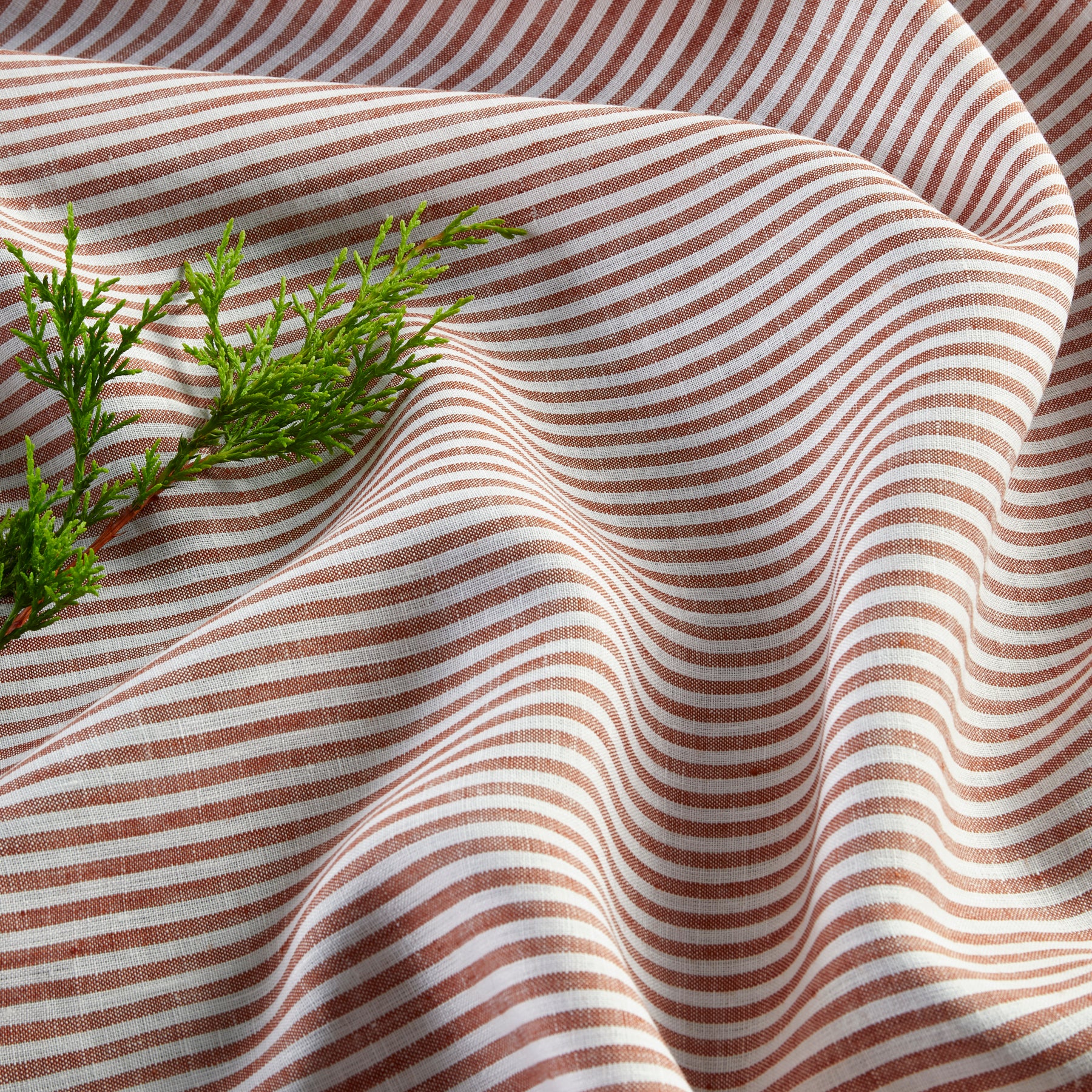 Elegant Narrow Stripe Table Throw - Stylish Cotton Table Runner for Dining Room Decor, Wedding & Holiday Table Setting - 16x72 Inches