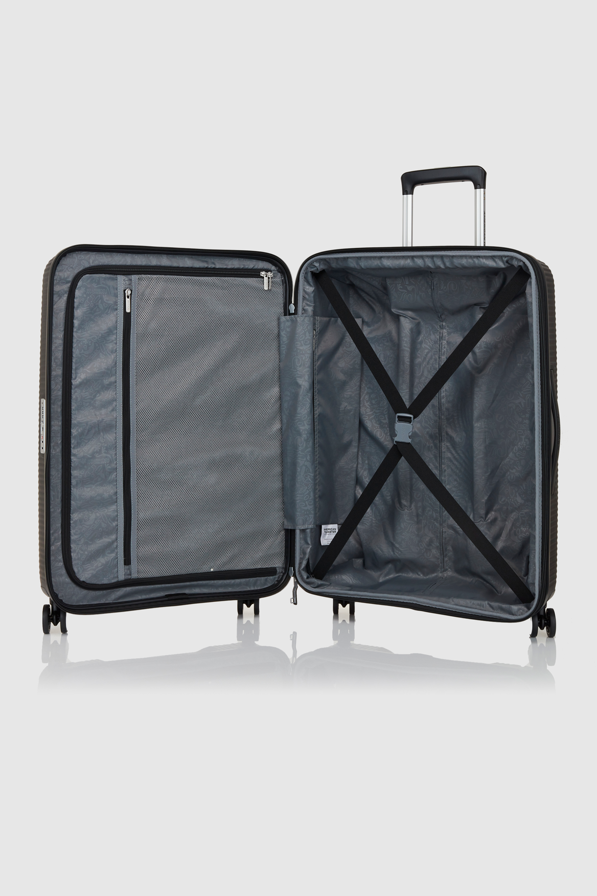 Curio 2 80cm Luggage Suitcase - Lightweight Spinner Carry-On for Travel, Business Trips & Vacations | Durable Hardshell with TSA Lock & 360° Wheels