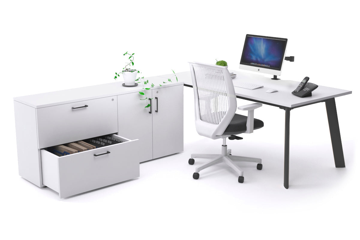 Switch Executive Setting With Uniform Spine Black Frame [1600L x 800W with Cable Scallop] - Premium Office Desk for Modern Workspaces