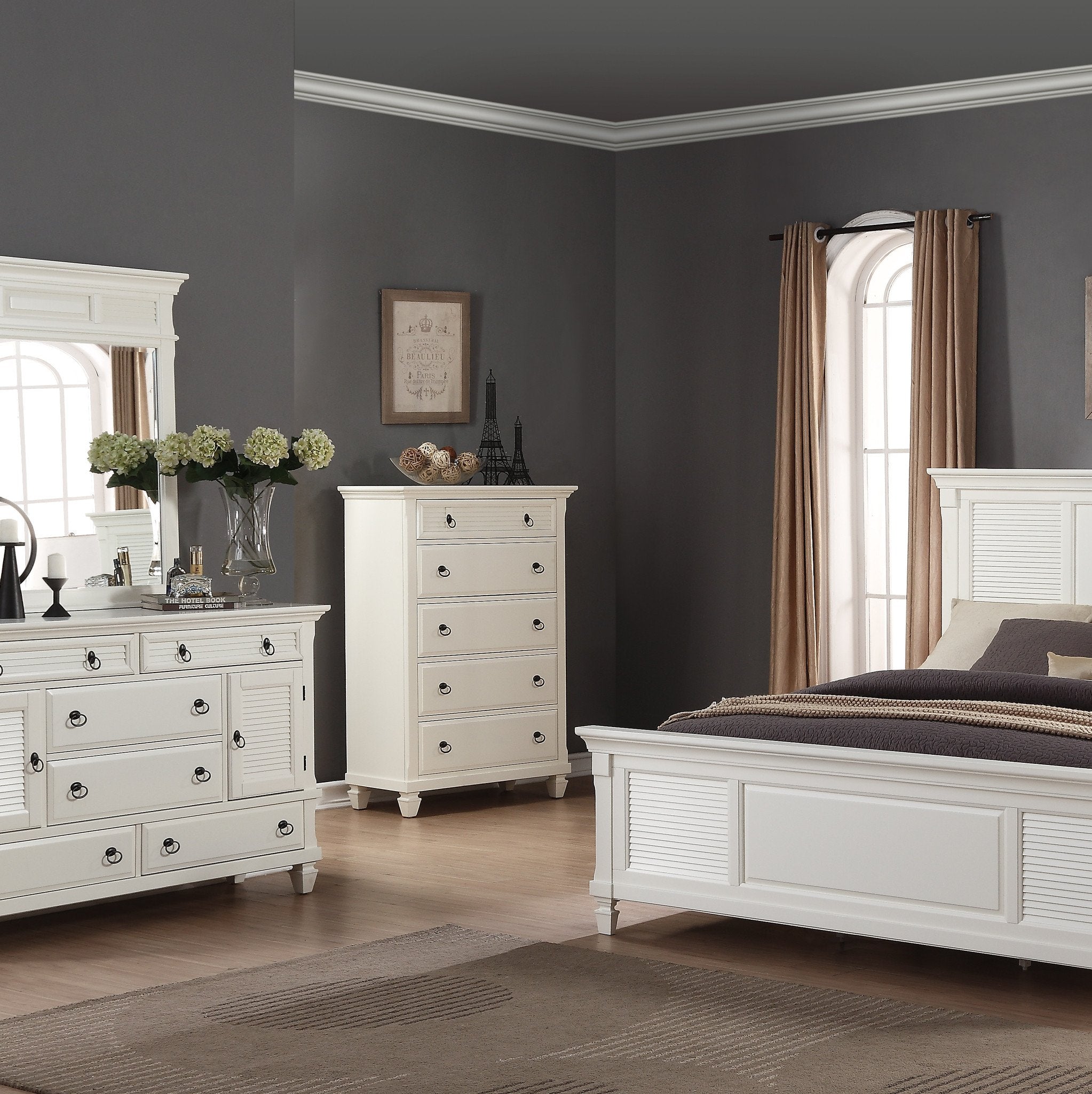 Regitina 016 White Bedroom Chest - 3 Drawer Dresser for Bedroom Storage, Modern Nightstand with Ample Space - Perfect for Master Bedroom, Guest Room & Dorm Organization