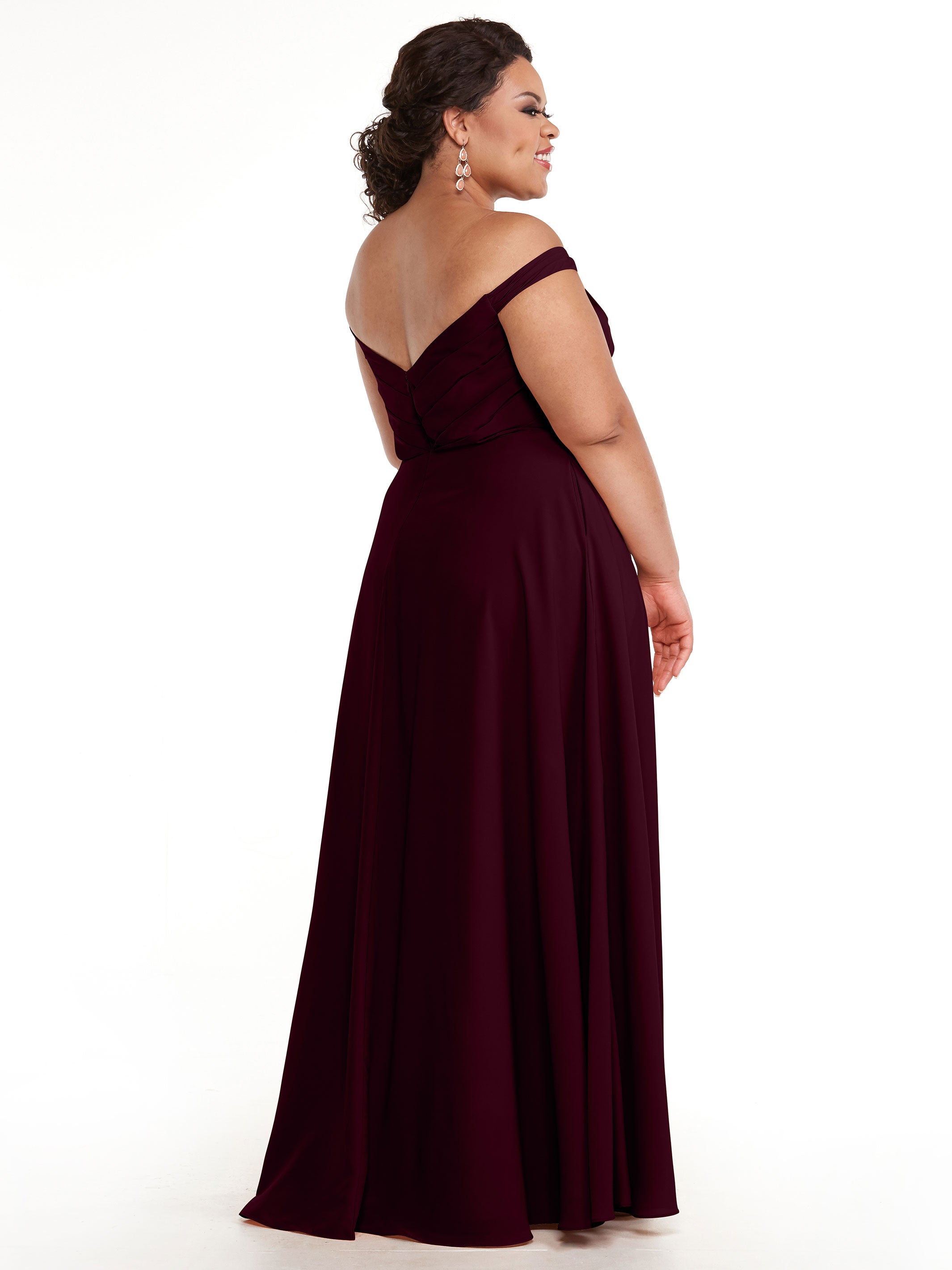 Elegant 83018 Stretch Chiffon Bridesmaid Dress with Pleated Sweetheart Neckline - Perfect for Weddings, Formal Events & Special Occasions