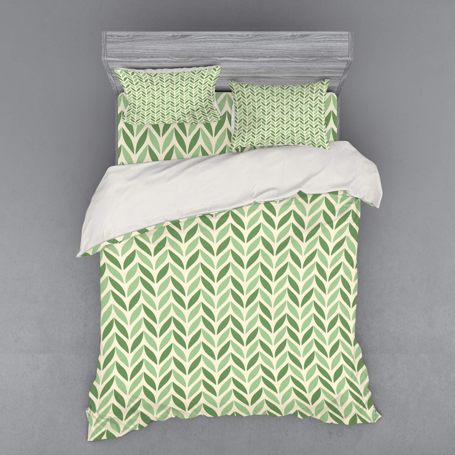 Ambesonne Retro Duvet Cover Set - Vibrant Green Spring Leaves Gardening Theme, 4-Piece Queen Size Bedding with Shams & Fitted Sheet | Nature-Inspired Diagonal Symmetric Design in Pale Green | Perfect for Spring Bedroom Decor, Guest Room Makeover & Botanical-Themed Home Styling