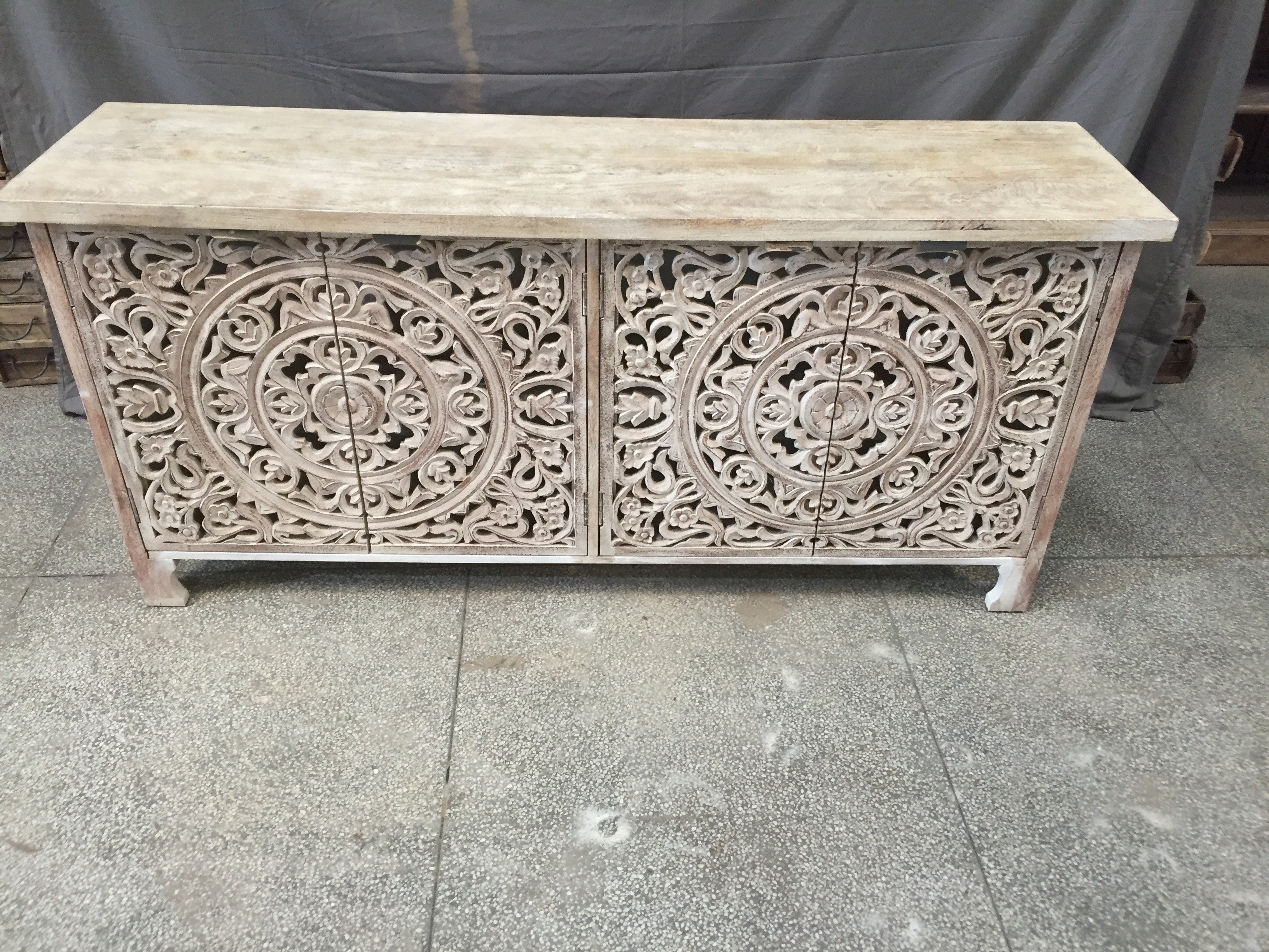 Handcrafted Indian Solid Wood Sideboard with Carved Doors - Elegant Storage Cabinet for Dining Room, Living Room & Entryway
