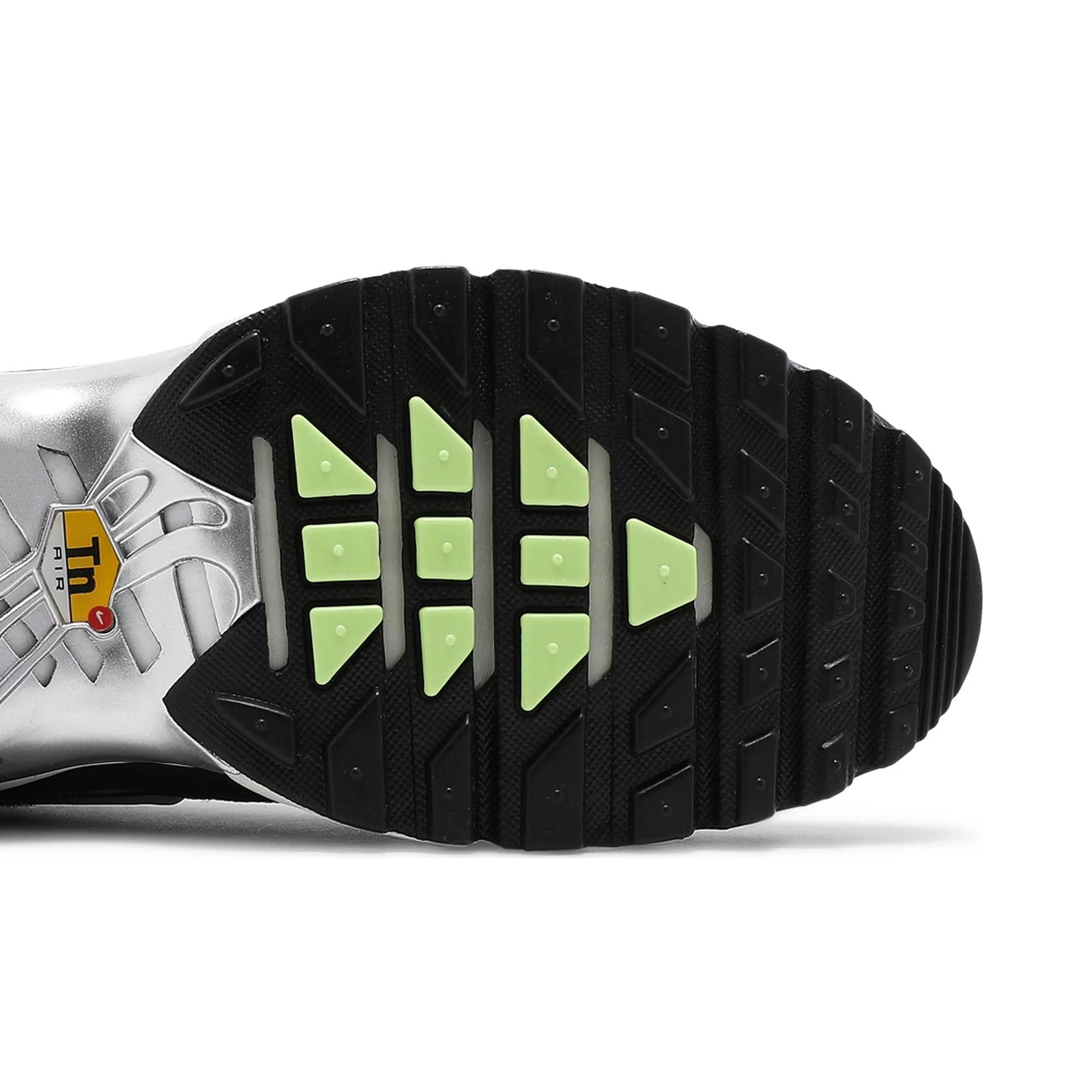 Nike Air Max Plus SE 'Black Chrome' Running Shoes for Men (2021) - Lightweight Cushioned Sneakers for Gym, Workout & Everyday Wear