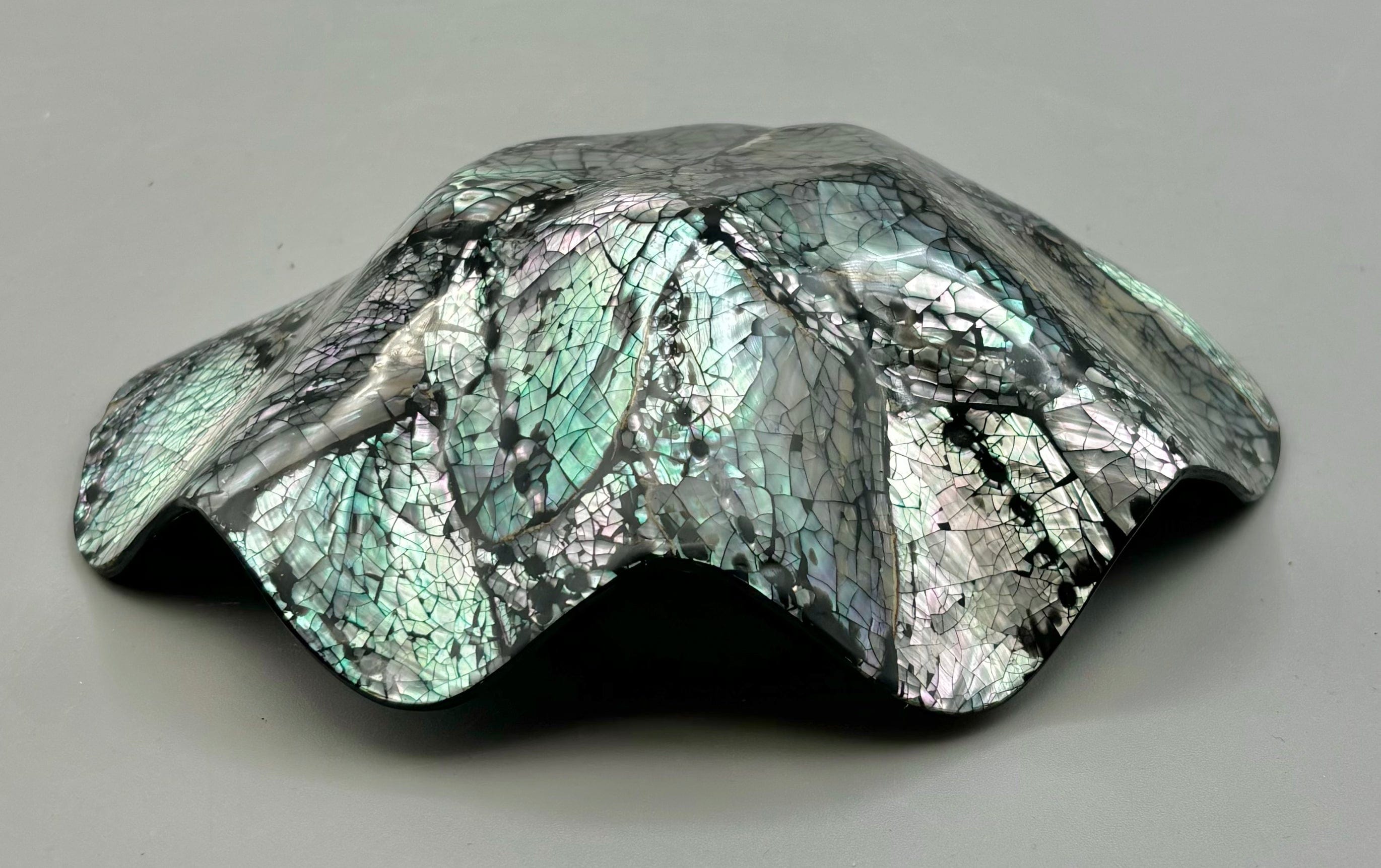 Handcrafted Abalone Shell Decorative Dish - Elegant Home Decor for Centerpieces, Jewelry Holder & Bathroom Accessories