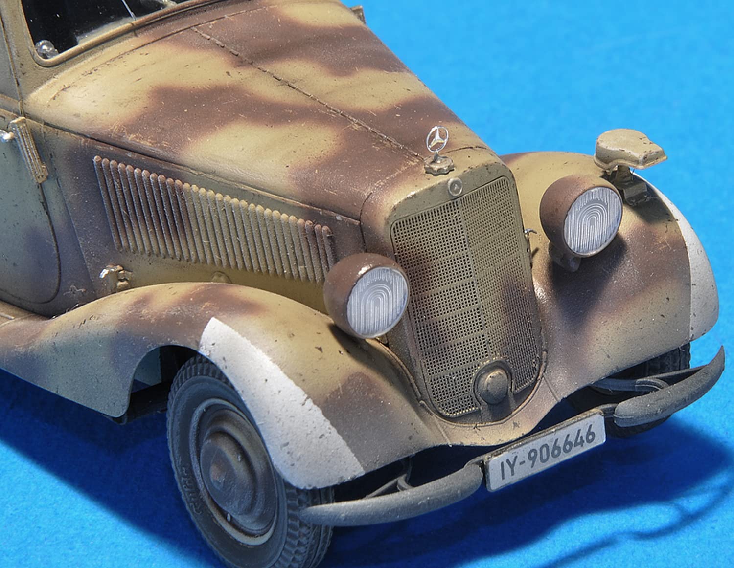 1:35 Scale German Staff Car 170V Plastic Model Kit - WWII Military Vehicle for Collectors & Hobbyists - Perfect for Dioramas, Historical Displays & Model Building Projects