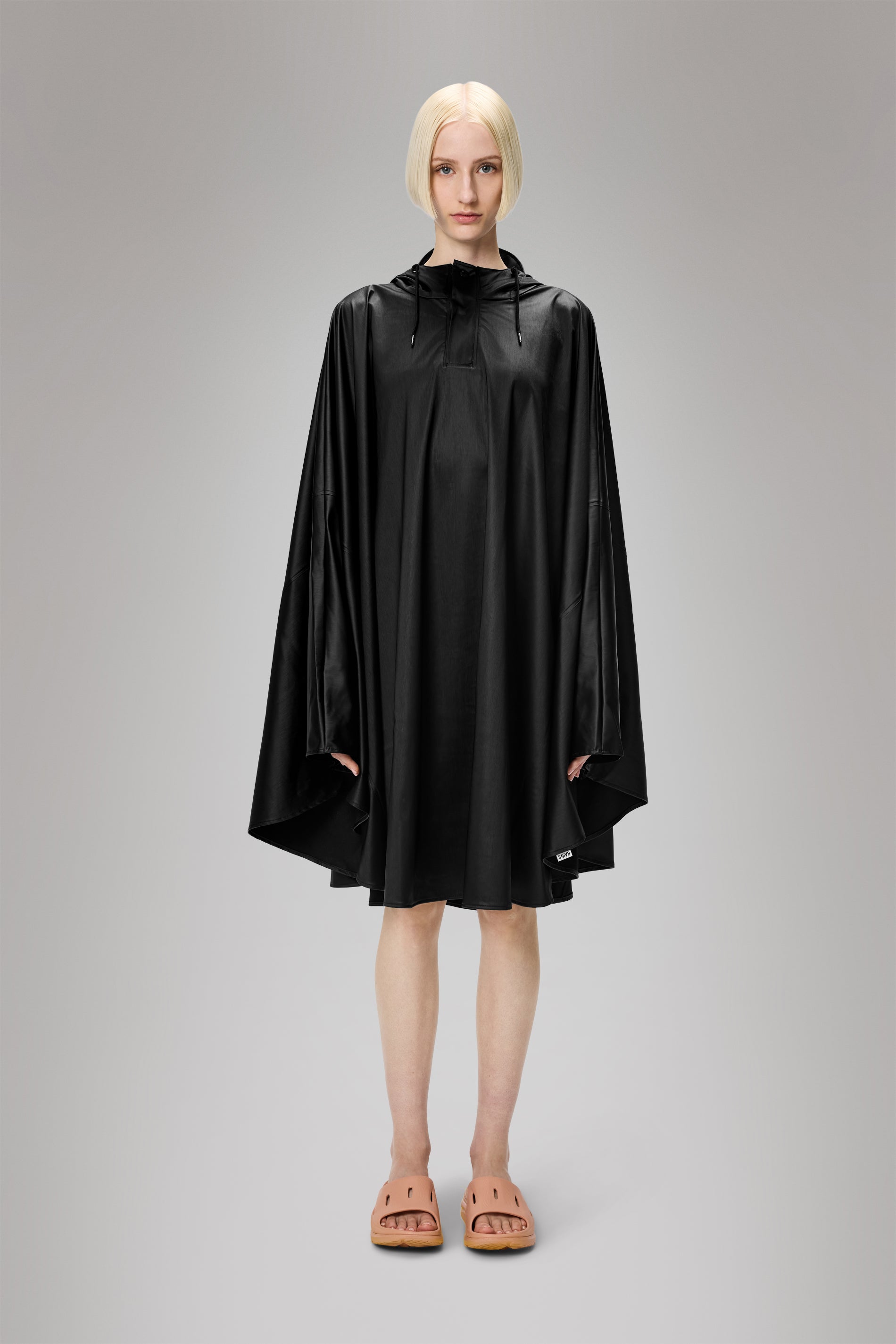 Elegant Women's Cape - Stylish & Versatile Outerwear for Evening Events, Weddings & Cold Weather Fashion
