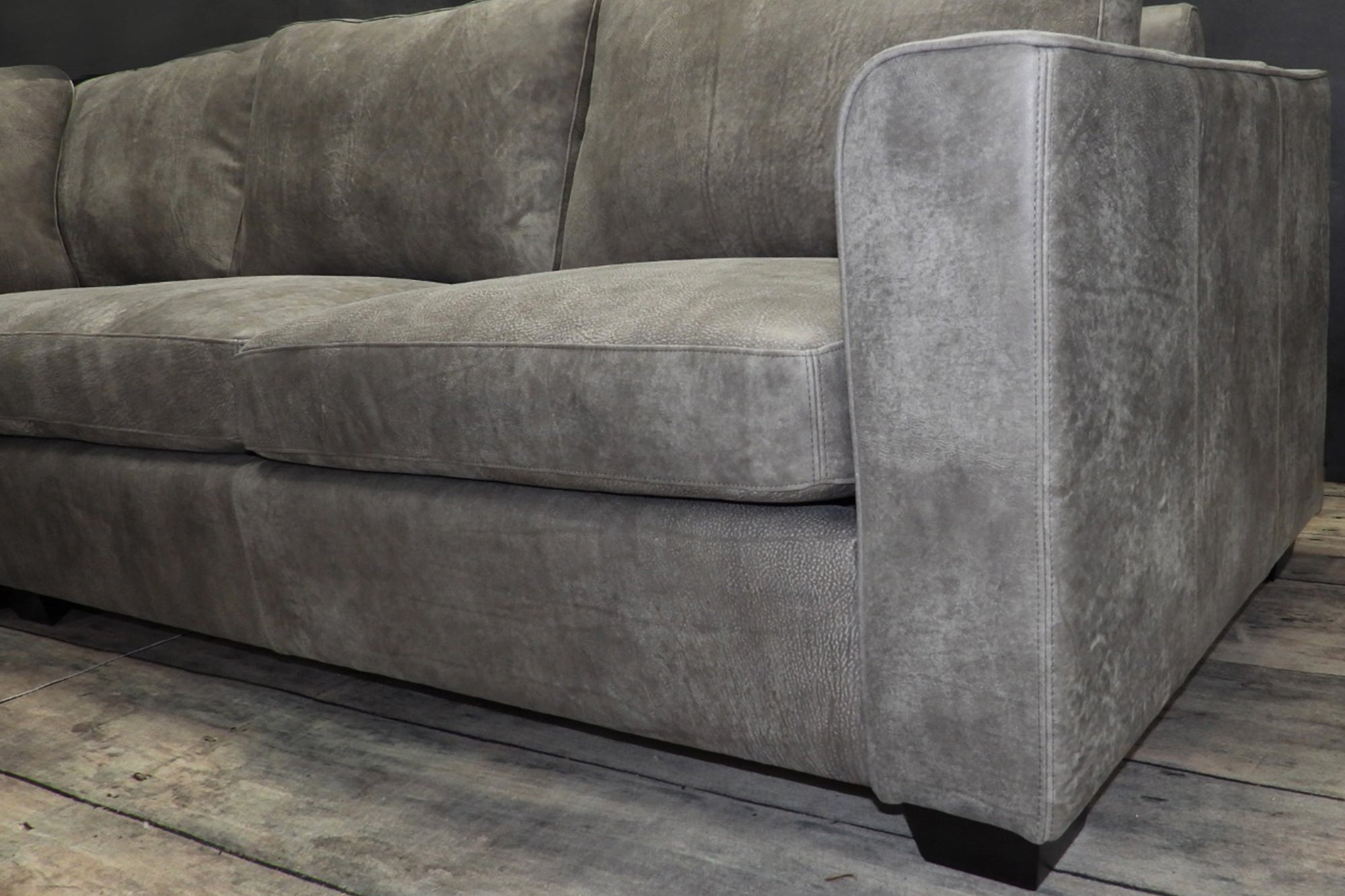 Luxury Torino Leather Sectional Sofa - Genuine Top Grain Leather, Modern L-Shaped Couch for Living Room, Family Room & Home Theater Comfort