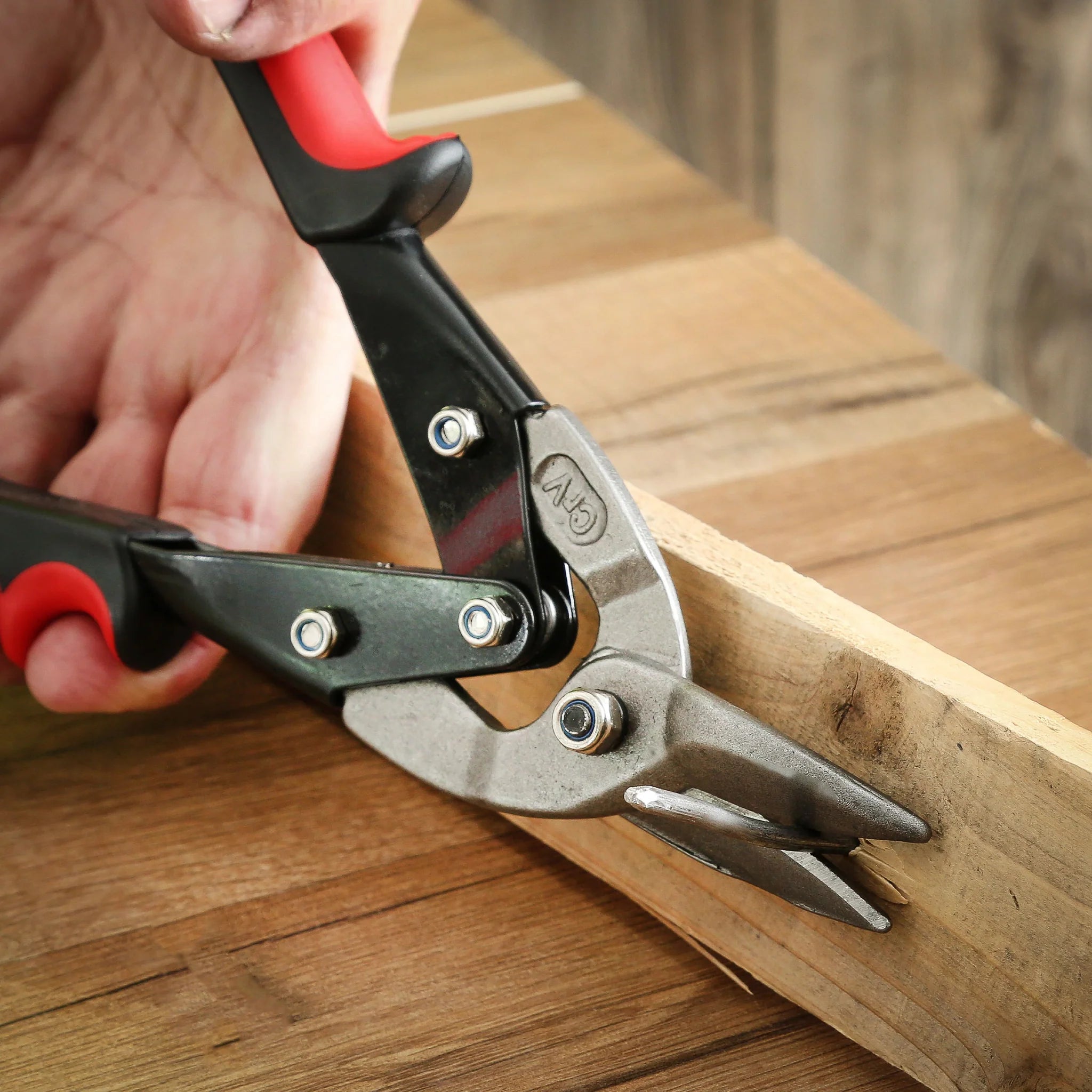 GreatNeck TA10L Left Cut Aviation Snips - Heavy Duty Metal Cutting Shears for HVAC, Roofing & DIY Projects | Durable Tin Snips for Sheet Metal & Aluminum Work