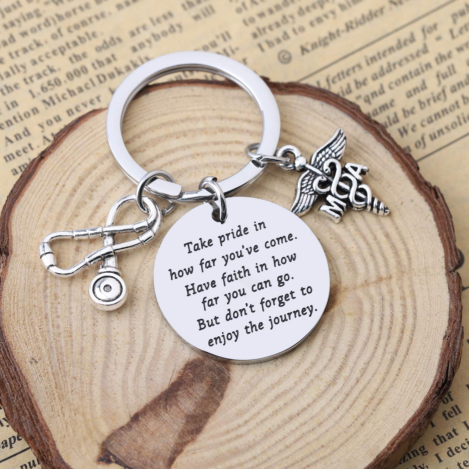 FUSTMW Medical Assistant Graduation Gift Keychain - Engraved MA Appreciation Present for Nurses & Healthcare Professionals - Perfect for Clinicals, White Coat Ceremonies & Nursing School Graduation