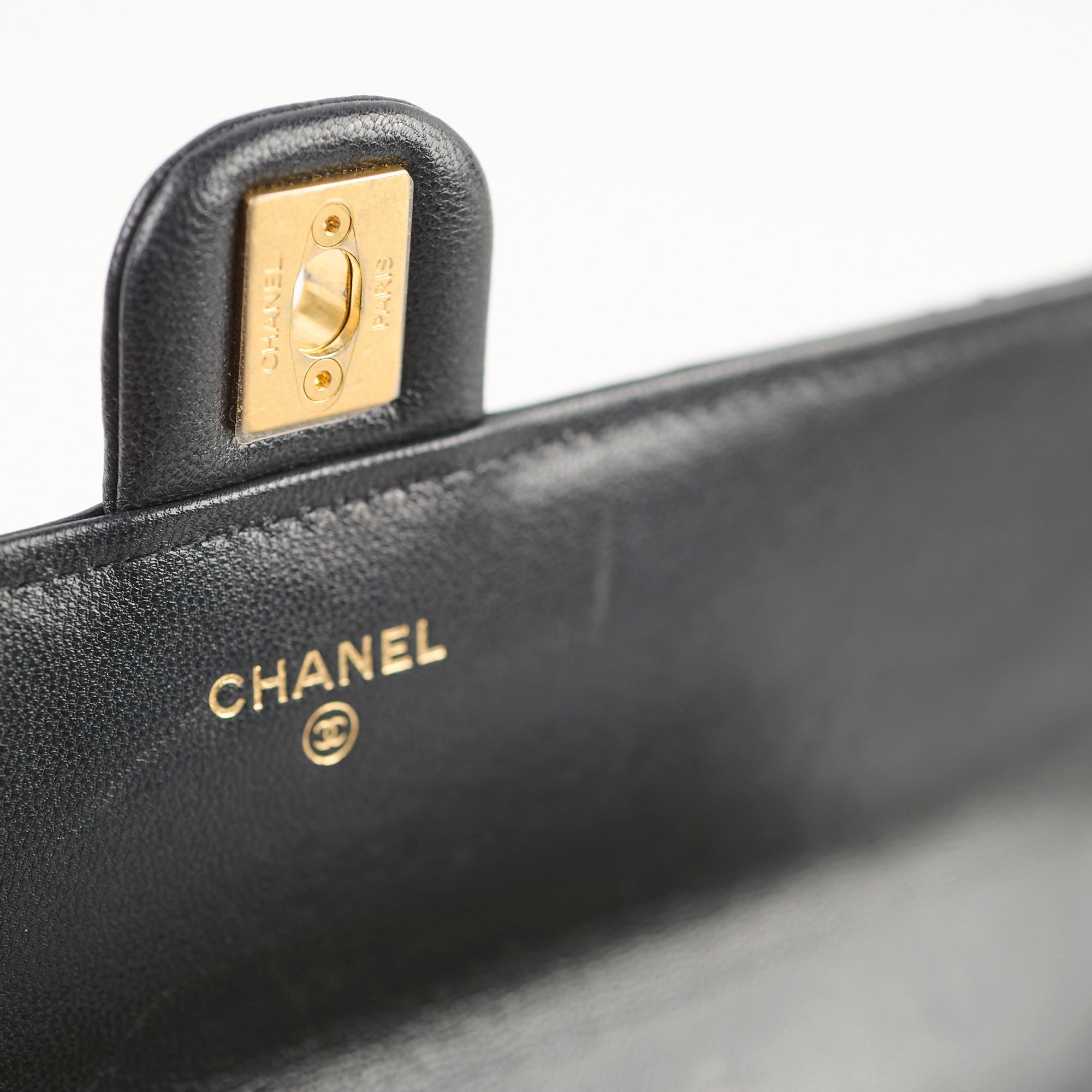Chanel Black Pearl Wallet On Chain - Luxury Crossbody Bag for Women, Perfect for Evening Parties & Special Occasions