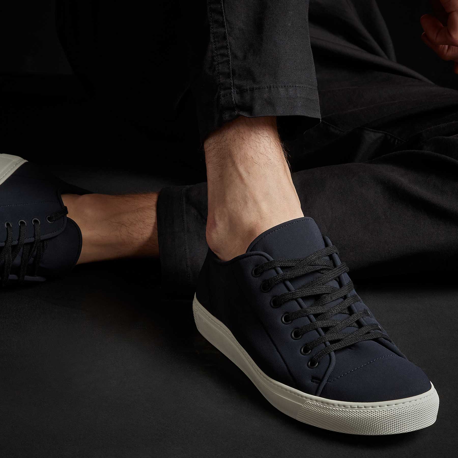 Carbon Low Navy - Lightweight & Comfortable Sneakers for Men & Women | Perfect for Running, Walking & Casual Wear