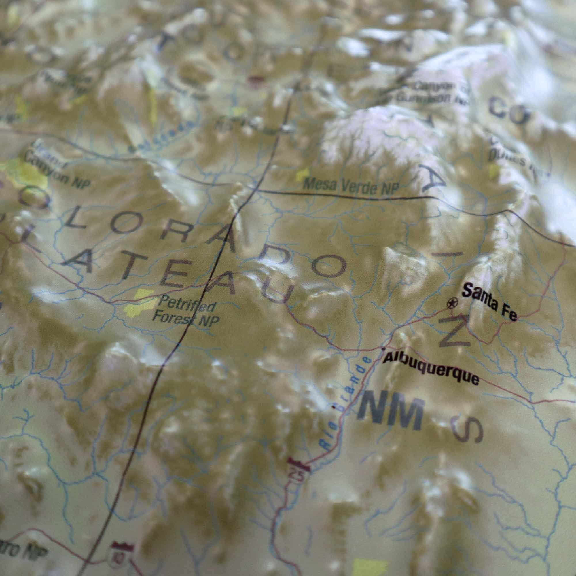 Hubbard Scientific USA Classic Raised Relief 3D Physical Map - 36