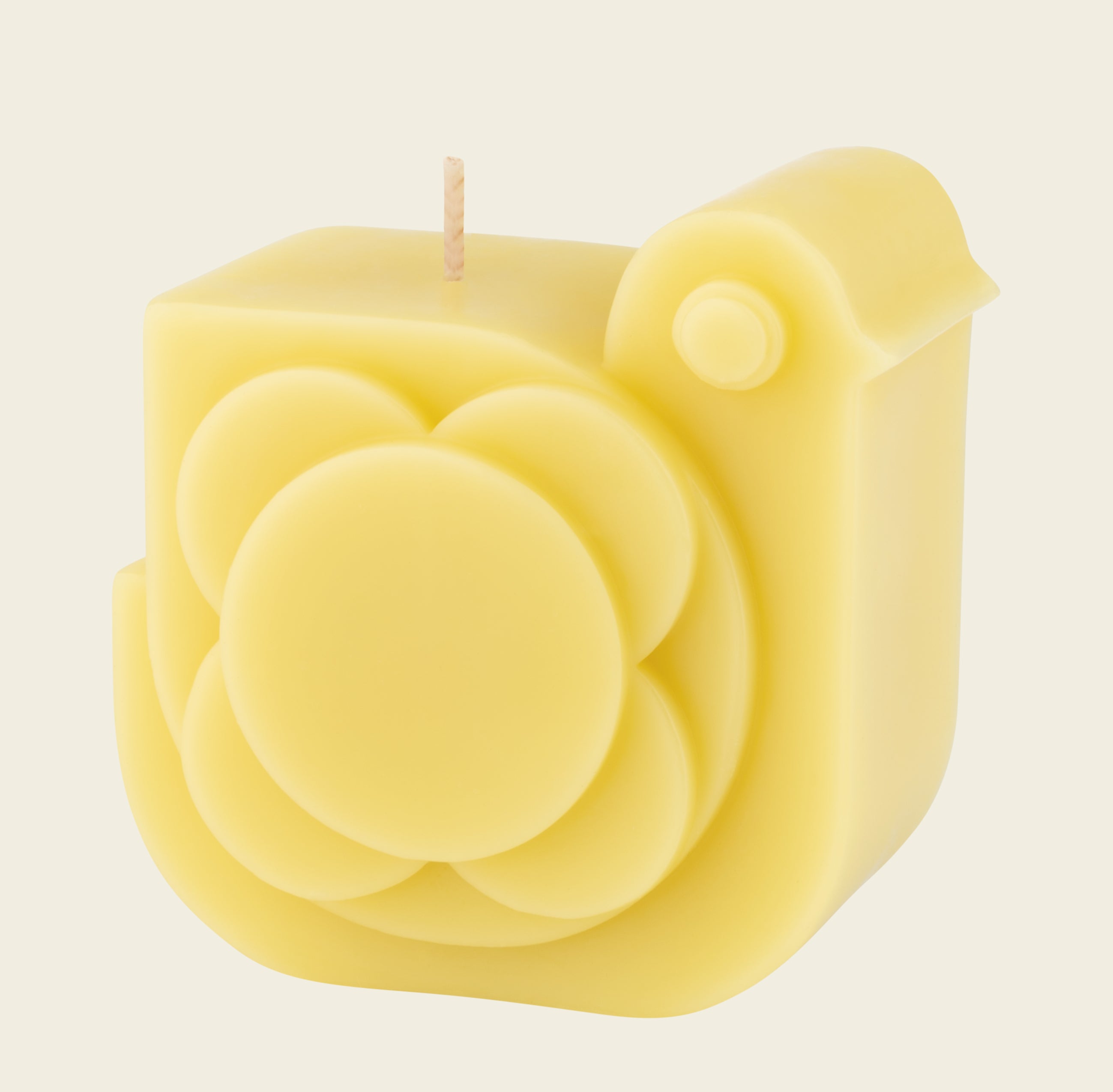 White Grapefruit & Basil Scented Hen-Shaped Candle - Aromatherapy Home Decor for Relaxation & Gifts
