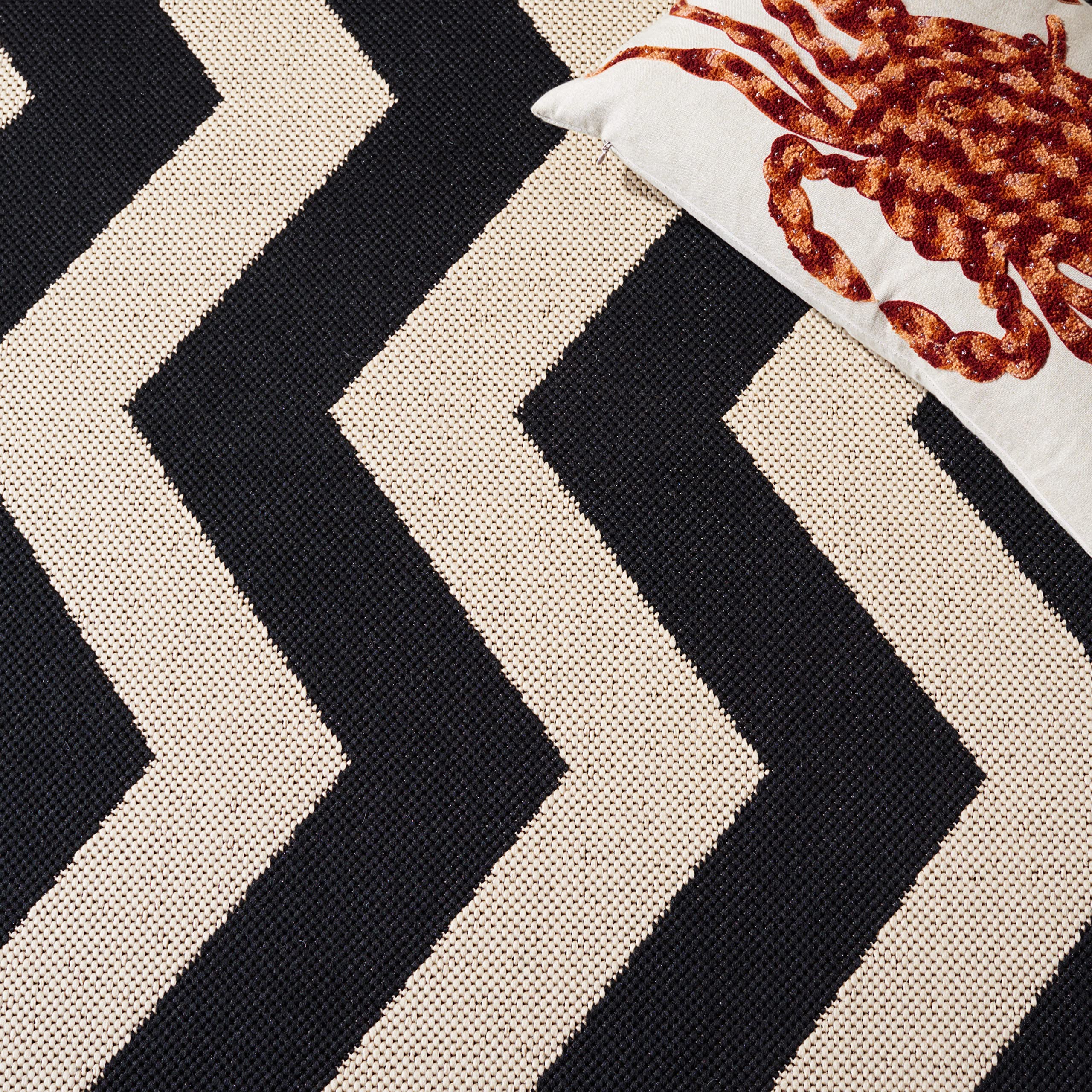 SAFAVIEH Courtyard Collection 5'3