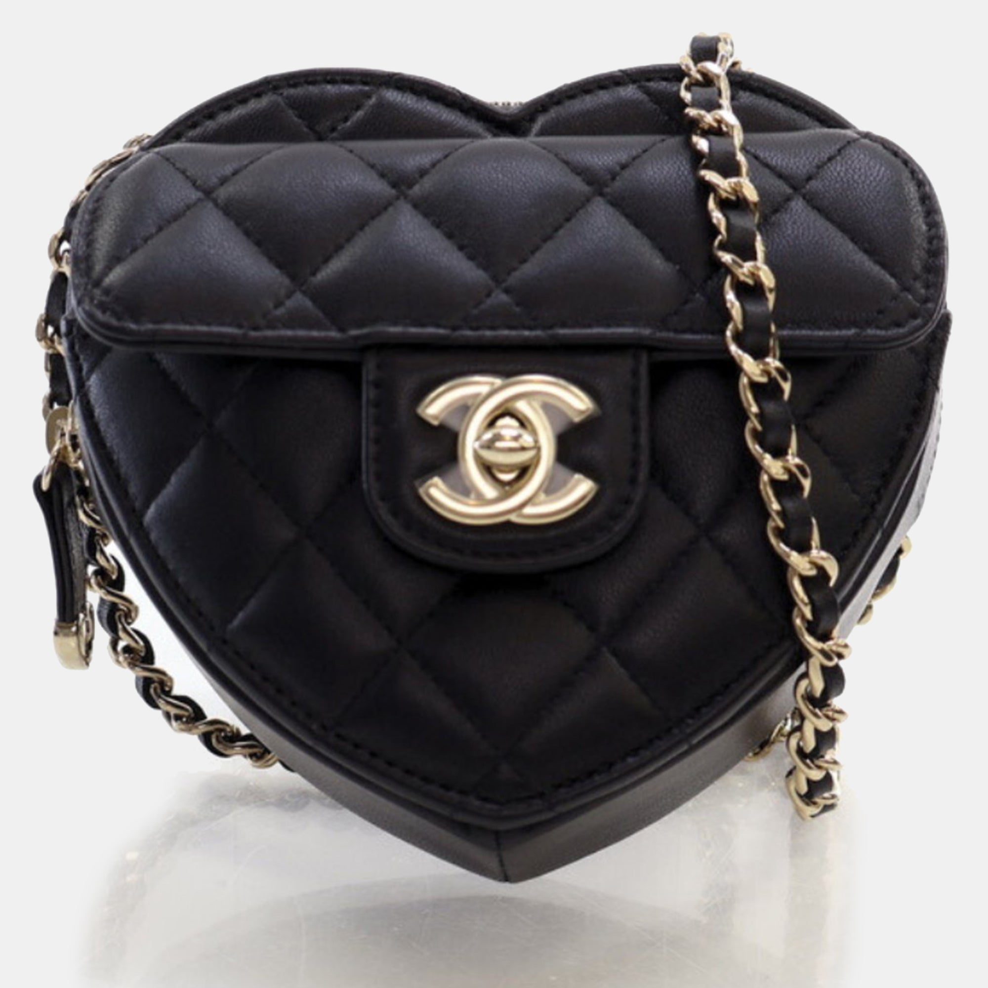 Luxury Black Lambskin Quilted CC Heart-Shaped Clutch Bag with Chain - Perfect for Date Night & Evening Events