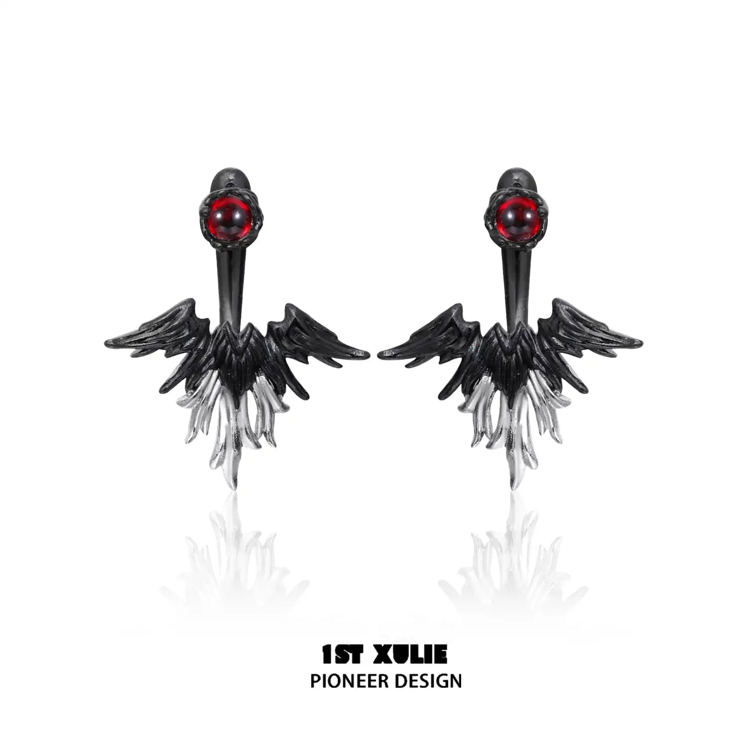 A pair of black earrings (red crystal)