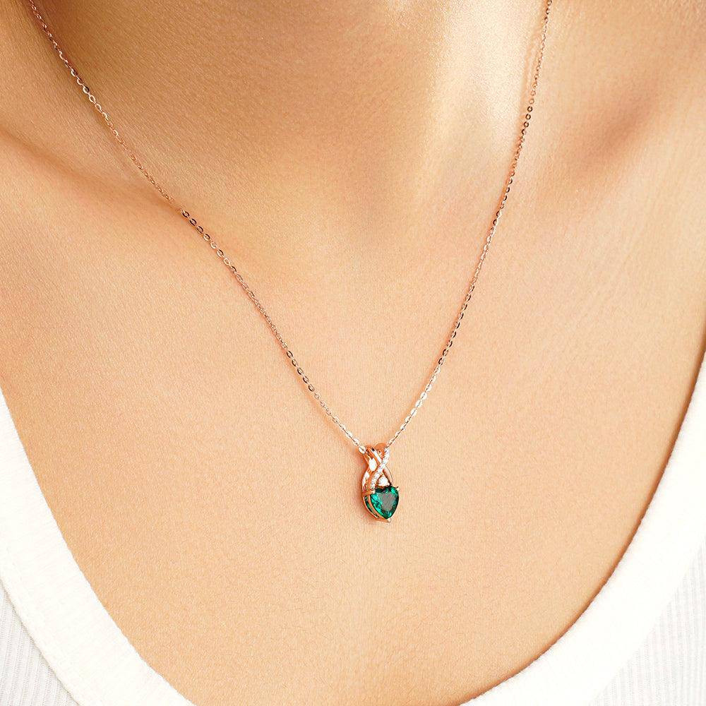 1.16 CT Solitaire Heart Emerald & White Sapphire Pendant Necklace - Elegant Jewelry Gift for Women, Valentine's Day & Anniversary