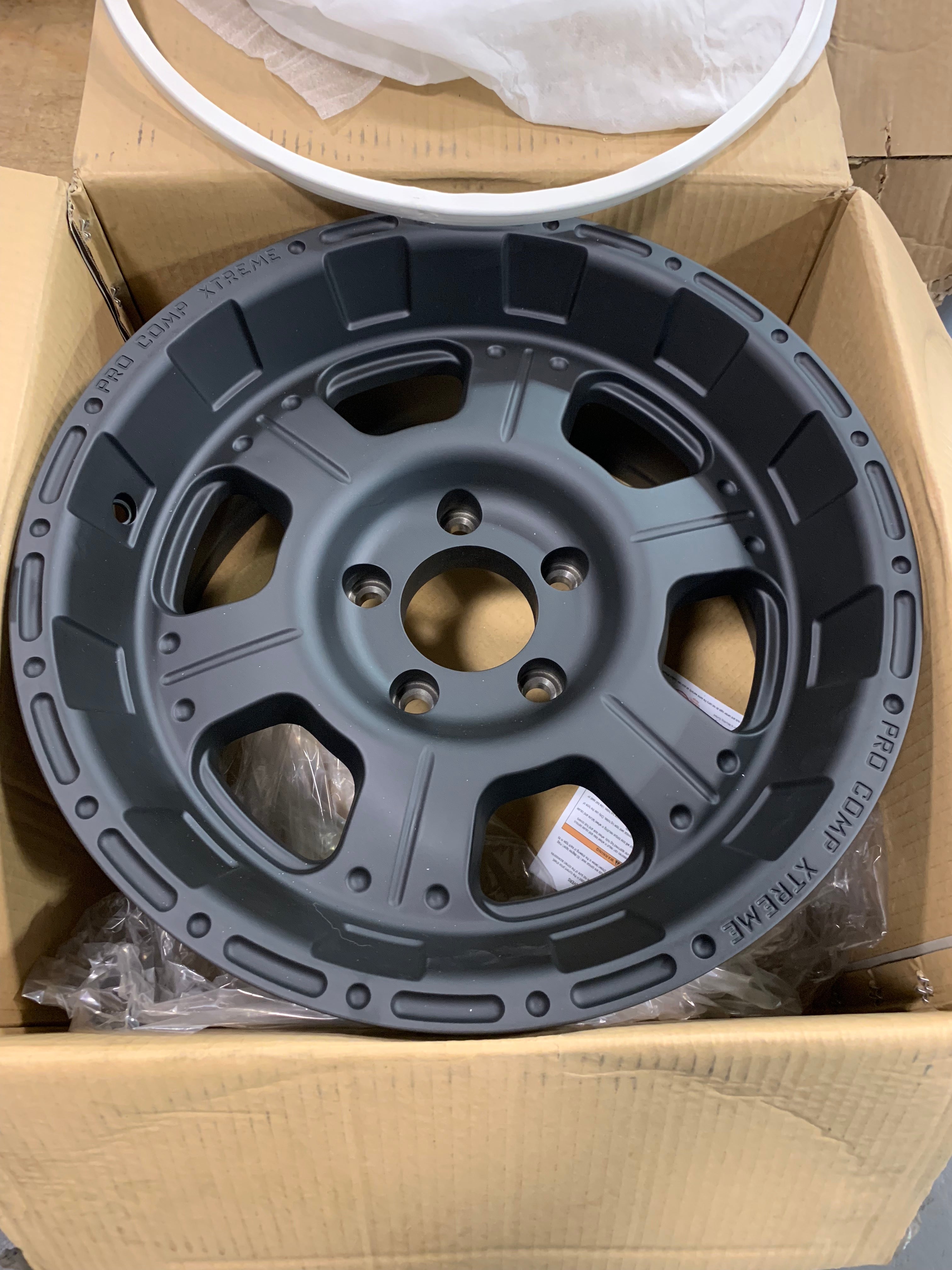 Pro Comp Series 7089 17x8 5x5 ET 0 Flat Black Single Wheel - Off-Road & Truck Wheels for Jeep Wrangler, Ford F-150, Chevy Silverado - Perfect for Trail Riding & Custom Builds
