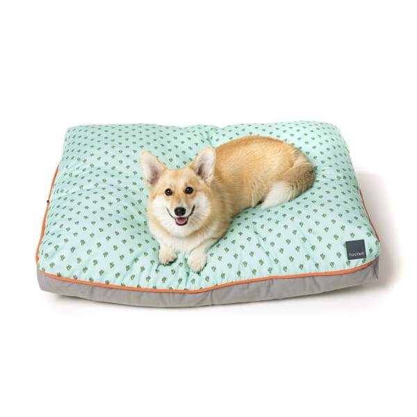 Fuzzyard Big Dreamer Tucson Dog Pillow - Soft Plush Pet Bed for Small Medium Large Dogs - Cozy Sleeping Cushion for Home, Crate & Travel Use