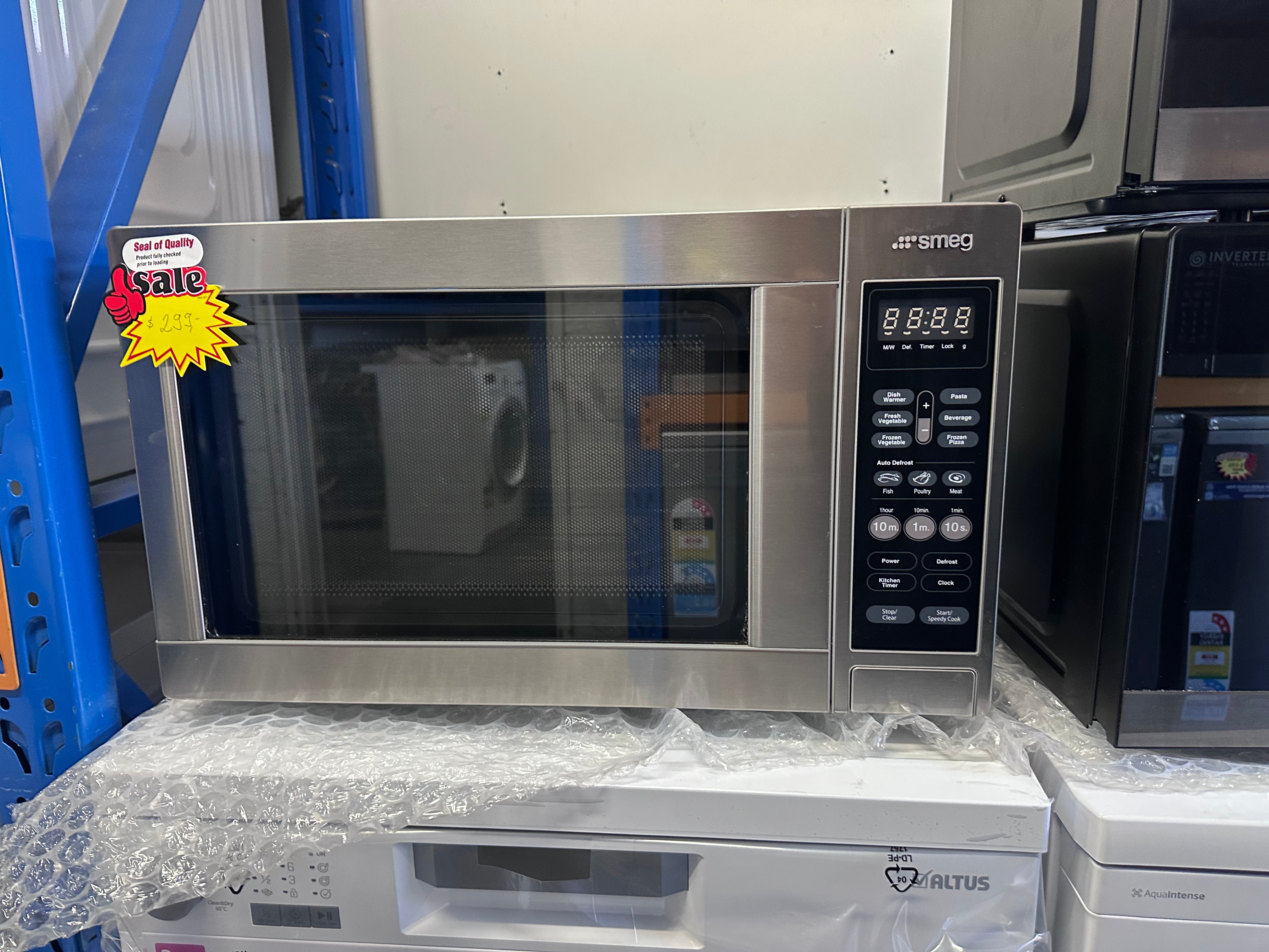 Smeg SA35MX 34L 1000W Stainless Steel Countertop Microwave Oven - Factory Refurbished | Perfect for Small Kitchens, Dorms & Office Break Rooms
