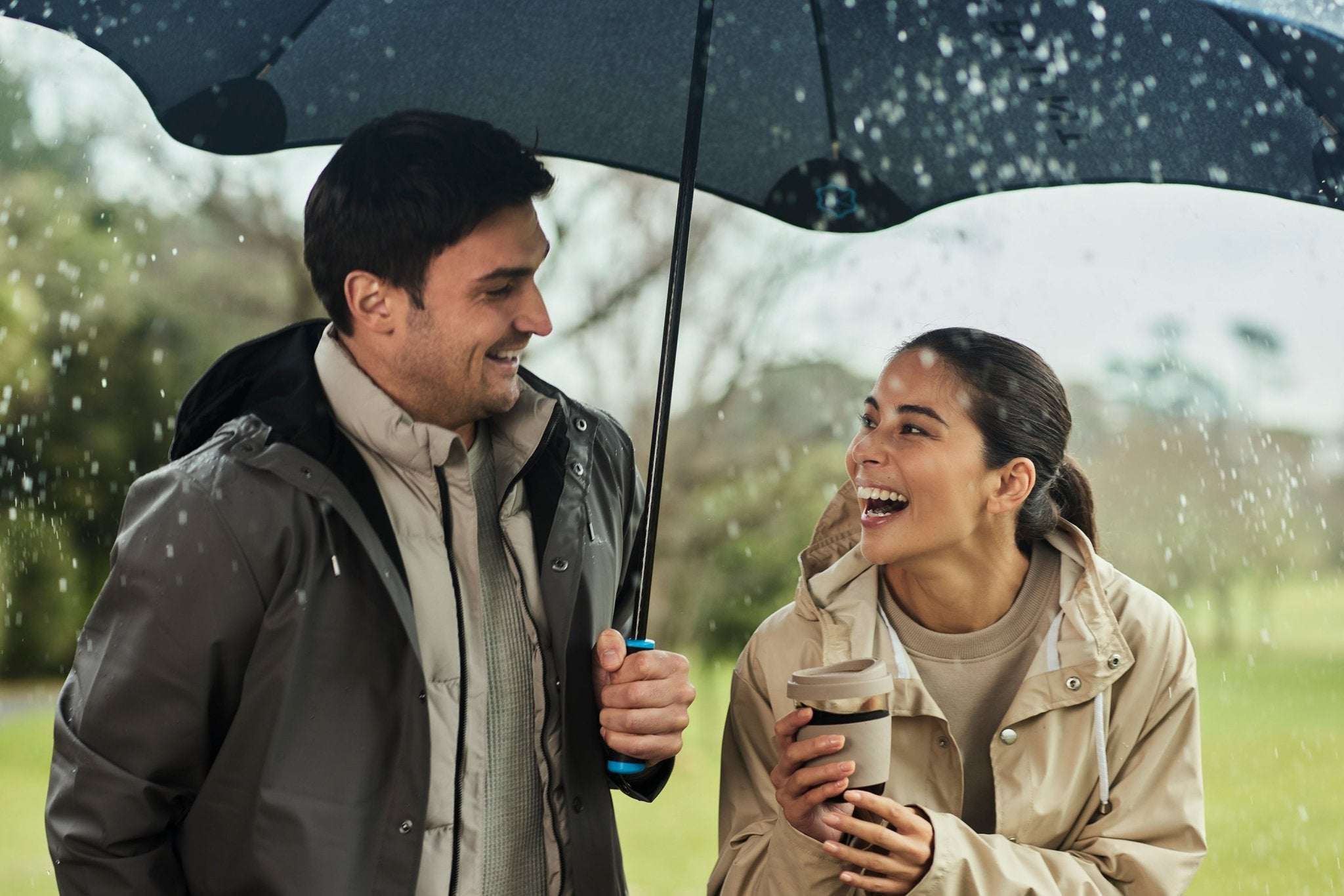 BLUNT Sport Umbrella - Windproof, Durable & Compact - Black/Charcoal for Golf, Hiking & Outdoor Activities