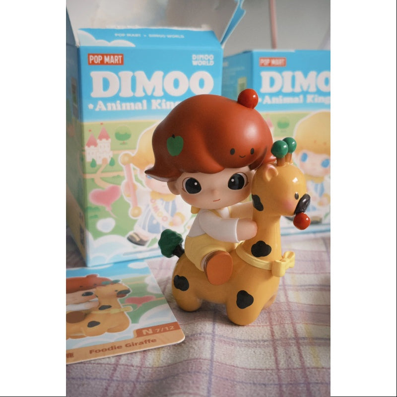 DIMOO Animal Kingdom Series Foodie Giraffe Collectible Figure - Cute Giraffe Toy for Kids & Collectors - Perfect for Home Decor, Birthday Gifts & Shelf Displays