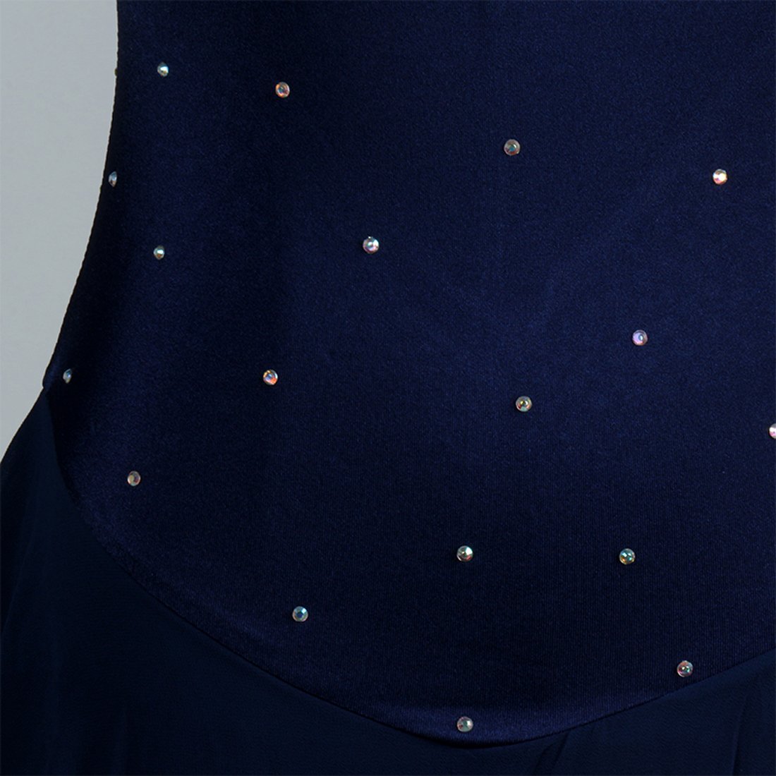 Women's Figure Skating Dress with Long Sleeves - Elegant Performance Costume for Ice Skating Competitions & Practice