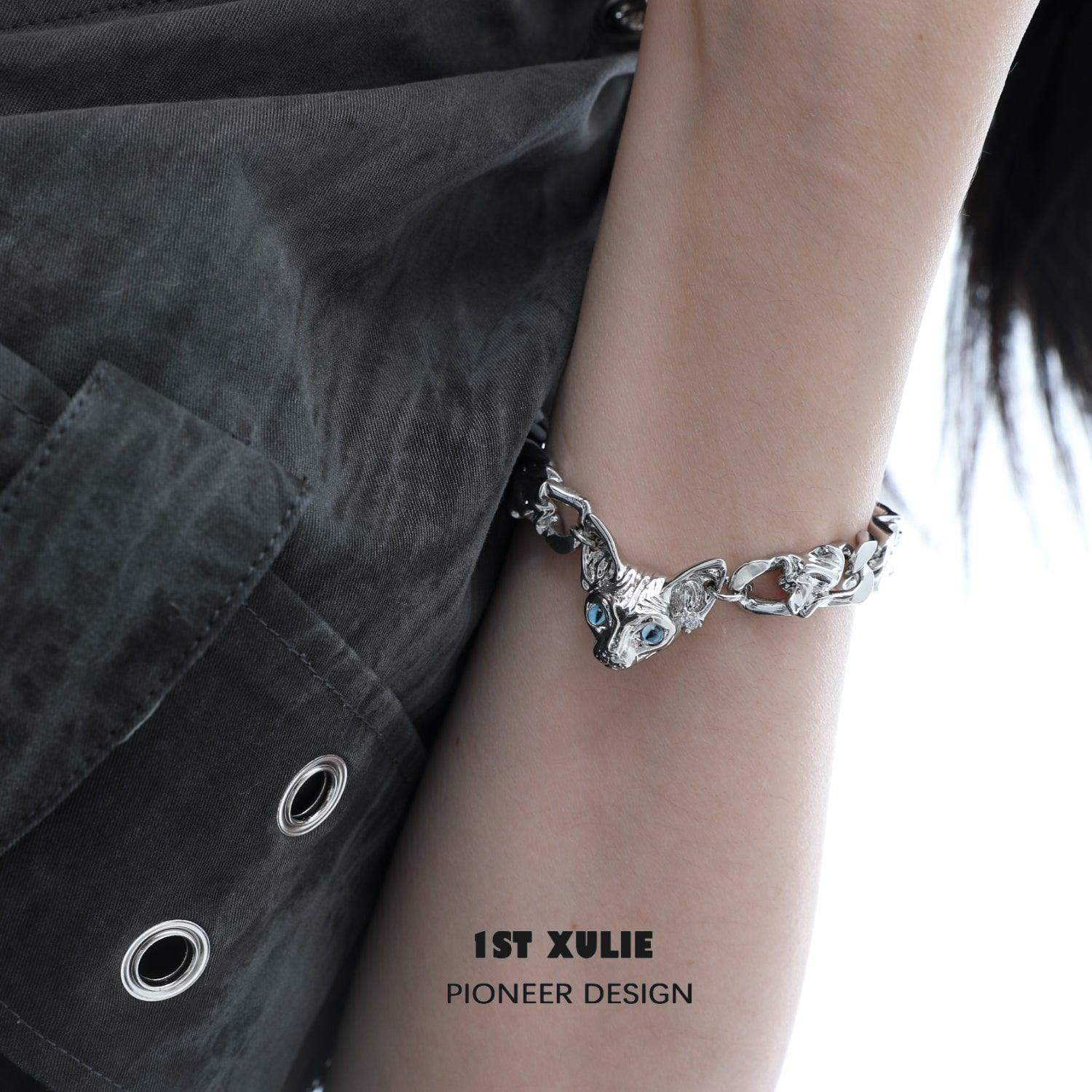 18k Platinum Plated Cat Bracelet - Elegant Cat Jewelry for Women | Perfect Gift for Cat Lovers, Birthday & Anniversary | Wear to Parties, Dates & Special Occasions