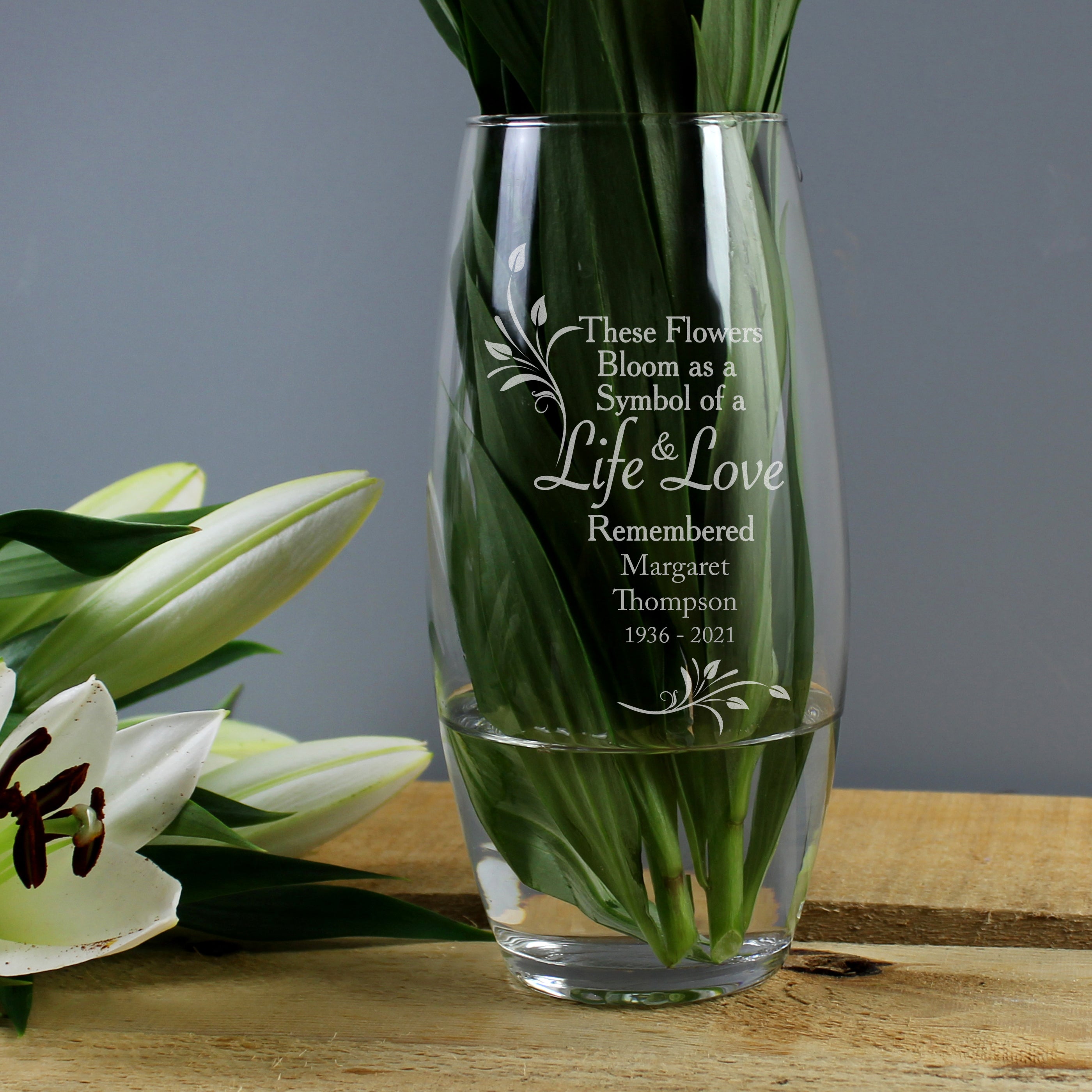 Personalized Life & Love Vase - Custom Engraved Glass Vase for Wedding, Anniversary & Home Decor - Perfect Gift for Couples & Romantic Occasions