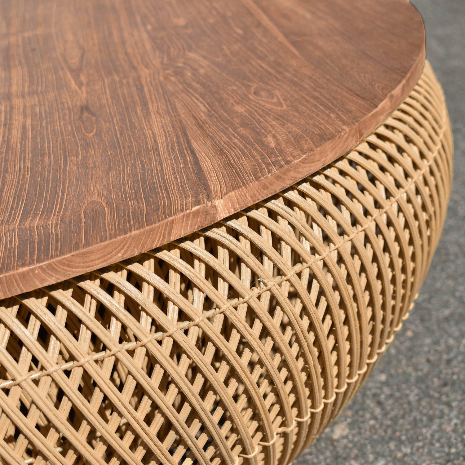 Natural Bayan Wave Coffee Table - Modern Wooden Living Room Furniture for Home Decor & Relaxation