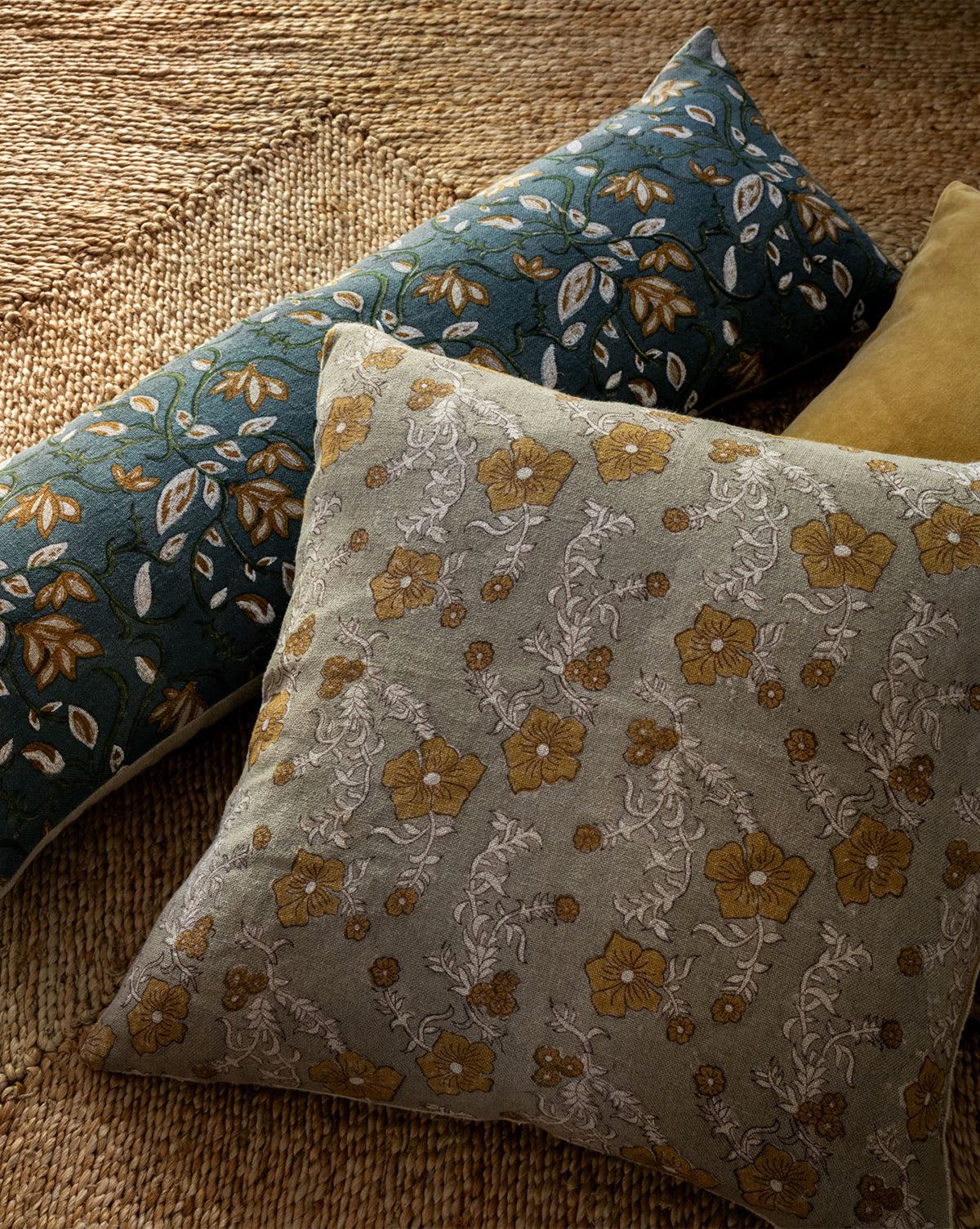 Premium Orchid Floral Pillow Cover - Decorative Cushion Case for Sofa, Bed, Living Room - Home Decor & Gift Idea
