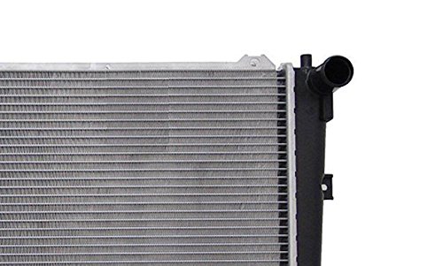 High-Performance Car Radiator - Aluminum Cooling System for Trucks & SUVs - Perfect for Off-Roading & Heavy-Duty Use