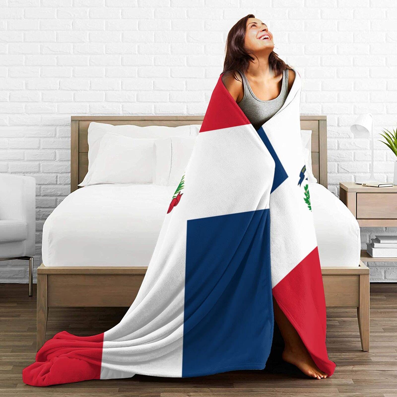 Dominican Republic Flag Flannel Fleece Throw Blanket - Soft & Warm Blanket for Bed, Sofa, Living Room - Perfect for Cozy Nights, Camping & Home Decor