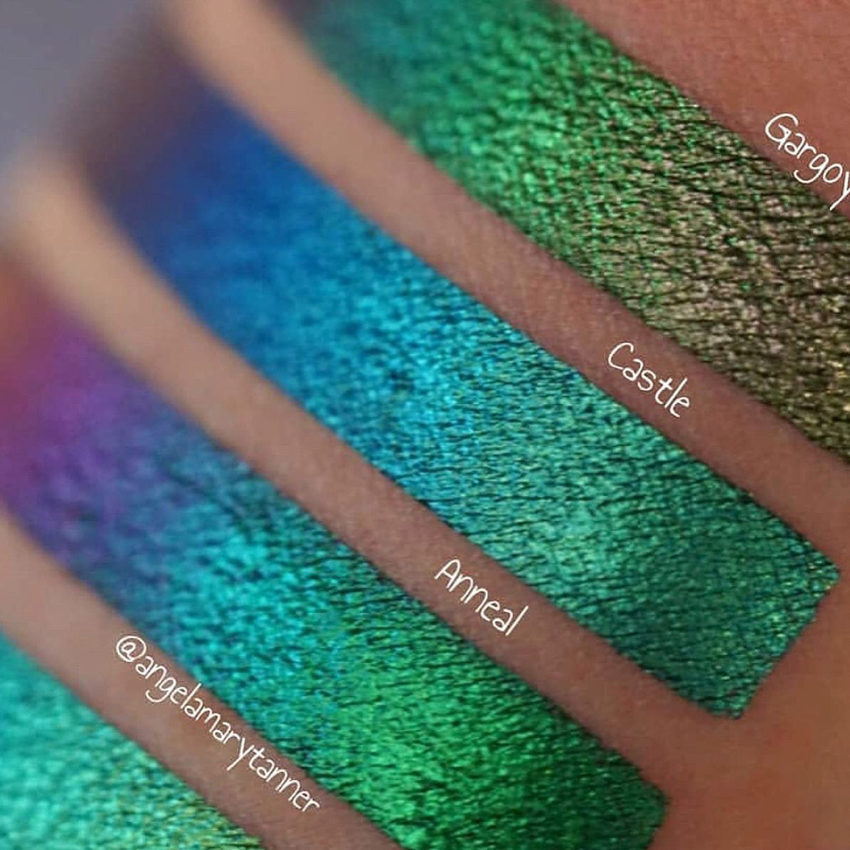 Castle | Multichrome Jewel-Toned Eyeshadow Palette - Perfect for Party, Night Out & Special Occasion Makeup