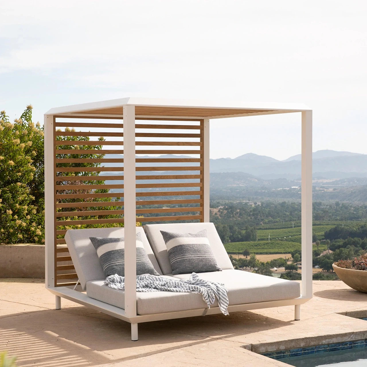 Breeze XL Cabana - Portable Sun Shade Canopy for Beach, Pool, and Outdoor Relaxation | UV Protection & Easy Setup