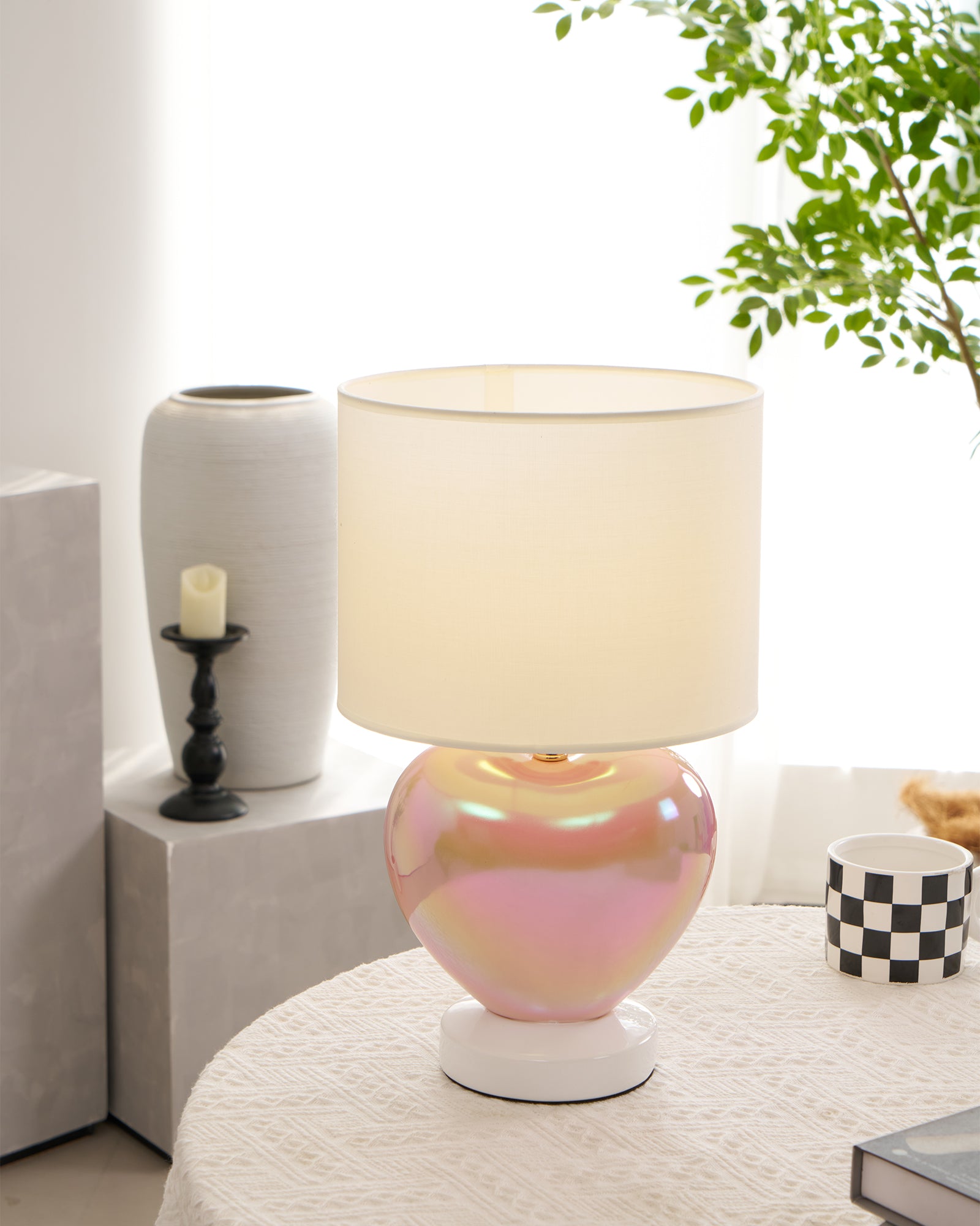 Heart-Shaped LED Table Lamp - Romantic Bedside Night Light for Bedroom, Living Room, or Nursery - Perfect for Valentine's Day, Wedding Decor & Cozy Ambiance