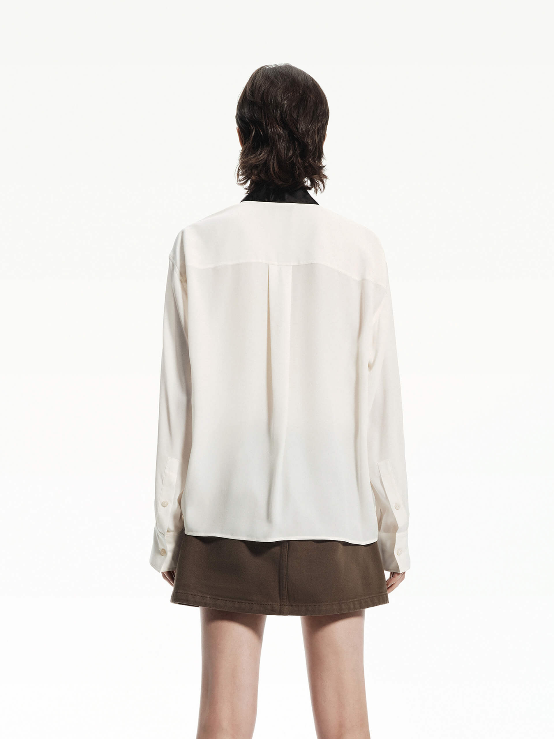 Elegant Contrast Detail V-Neck Blouse for Women - Stylish Casual & Office Wear - Perfect for Work, Dates & Special Occasions
