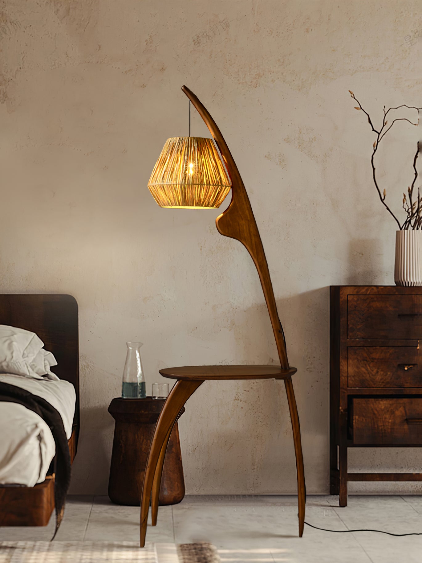 Modern Curved Mantis Arm Floor Lamp - Adjustable LED Reading Light for Living Room, Bedroom & Office - Perfect for Cozy Nights & Workspaces