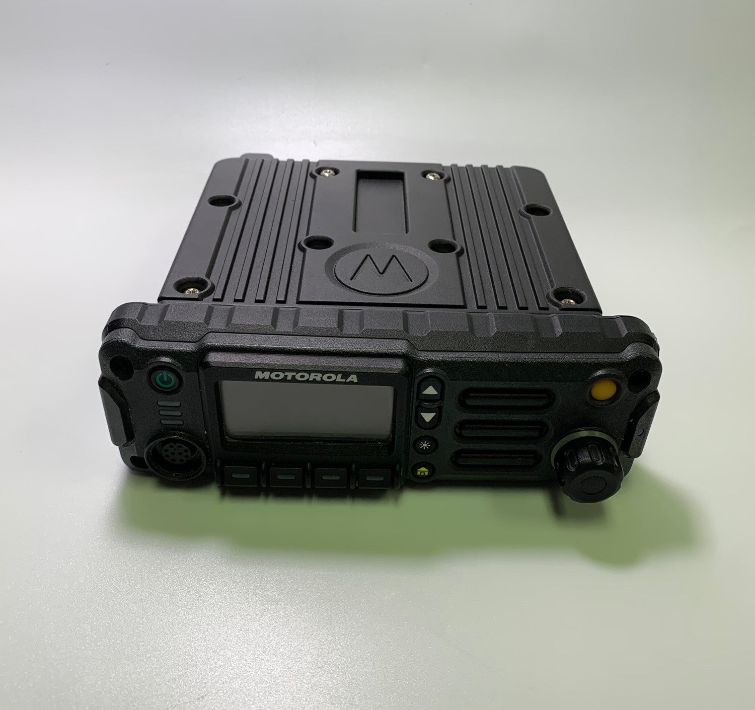Motorola APX4500 M22URS9PW1AN 700/800 MHz P25 Digital Two-Way Radio for Public Safety & Emergency Communications