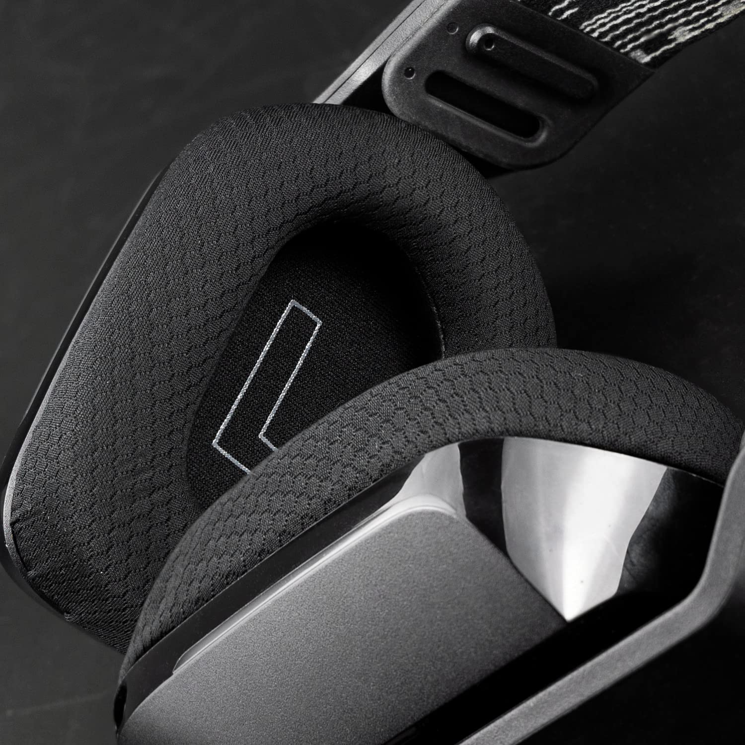 SOULWIT Replacement Ear Pads for Logitech G733 G535 G335 Gaming Headset - Noise Isolating Memory Foam Cushions (Black) | Comfortable Upgrade for Wireless Headsets | Perfect for Gaming, Streaming & Work Calls