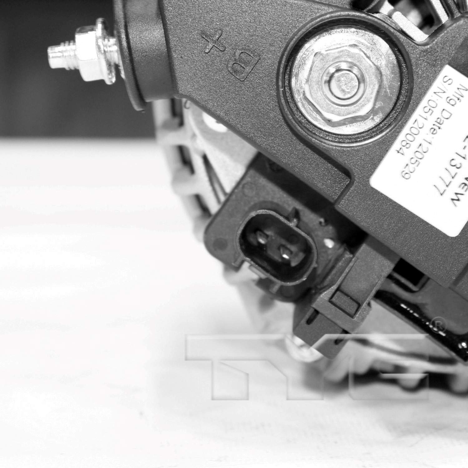 High-Performance Alternator for Jeep Grand Cherokee 1999-2000 - Direct Replacement & OEM Quality - Perfect for Off-Roading & Daily Commuting