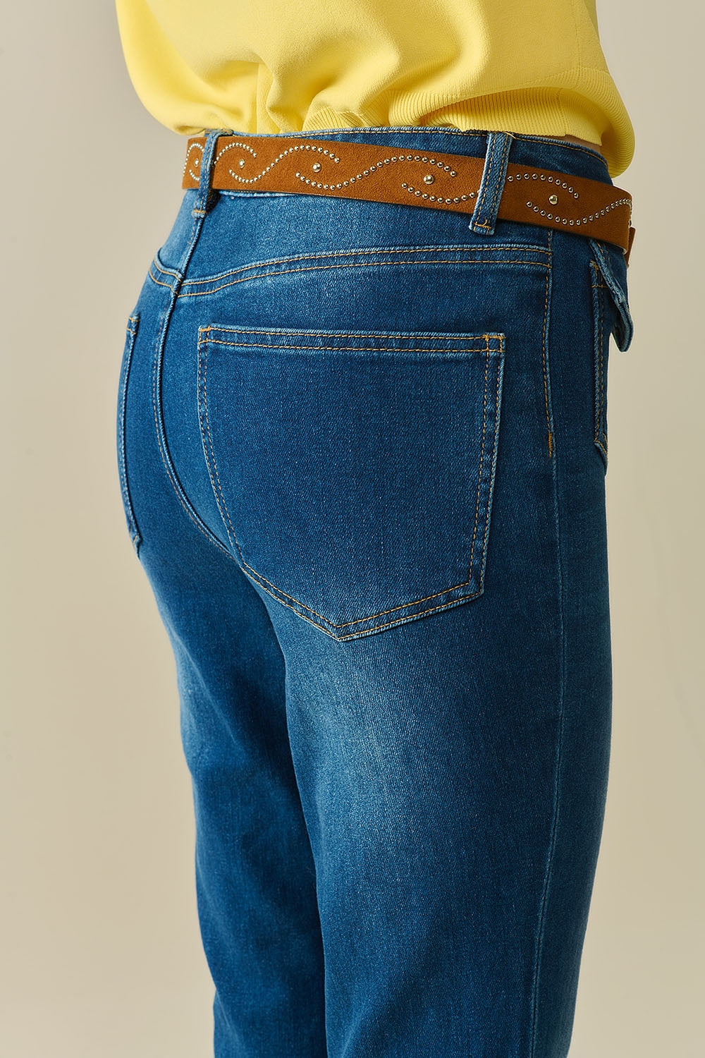 Medium Blue Flared Jeans with Pockets - Stylish Women's Denim for Casual Wear & Everyday Outfits