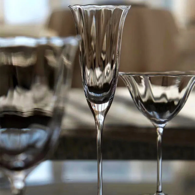 Premium Clear Grove Wine Glasses - Set of 4 Crystal Clear Stemware for Red & White Wine - Perfect for Dinner Parties, Weddings & Romantic Evenings