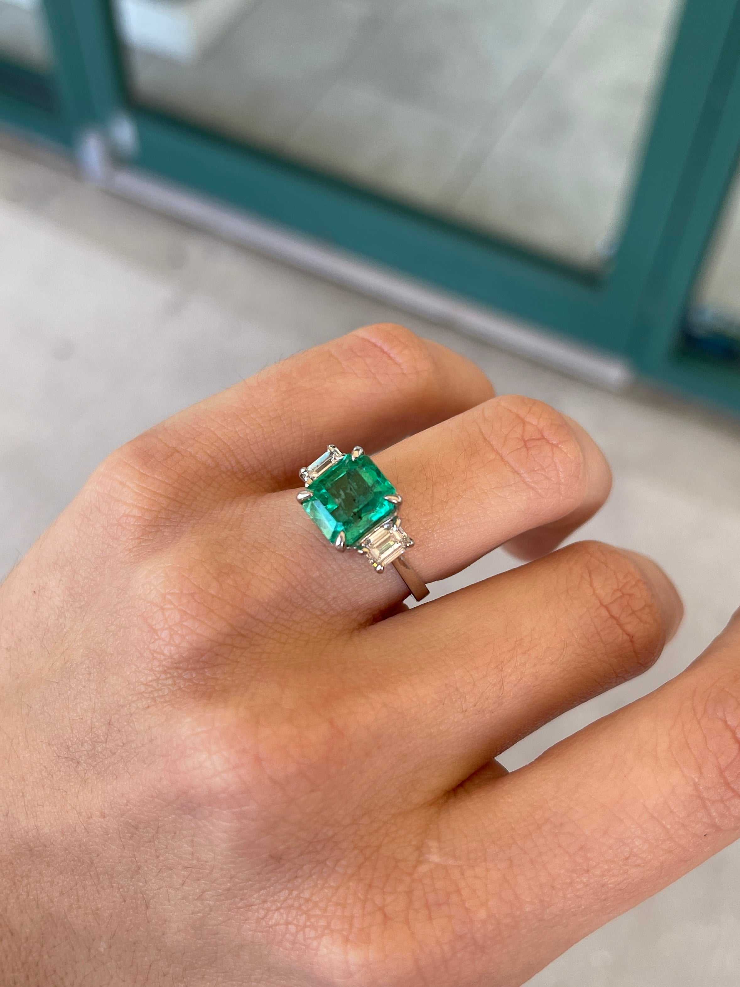 5.10tcw 18K Gold Vivid Green Colombian Emerald & Diamond Three Stone Prong Set Ring for Women - Perfect for Engagement, Anniversary & Special Occasions