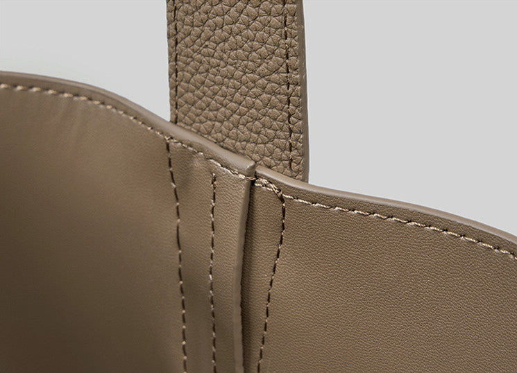 Minimalist Leather Bucket Bag for Women - Stylish & Spacious Crossbody Handbag - Perfect for Work, Travel & Everyday Use
